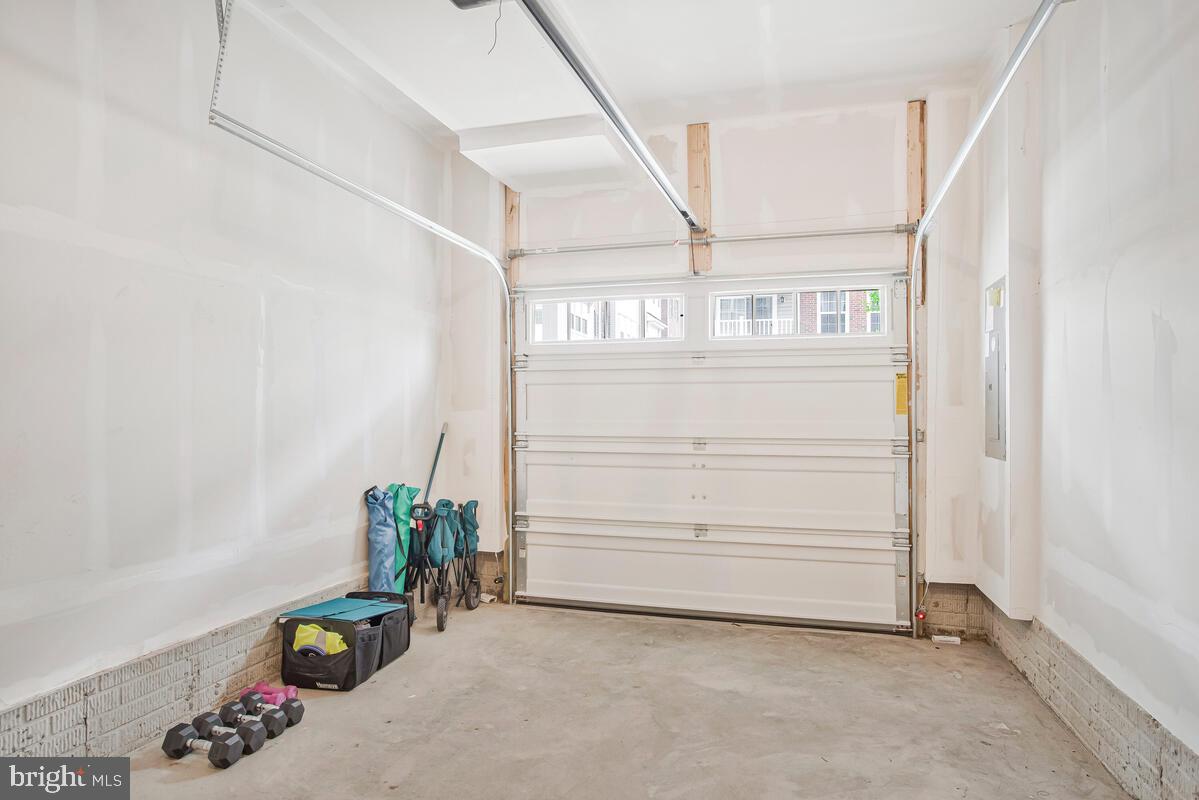 BALLARD GREEN - Residential Lease