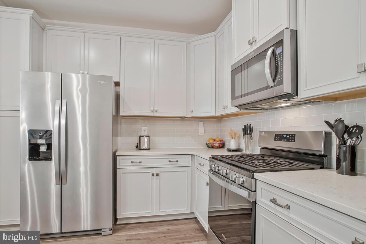 BALLARD GREEN - Residential Lease