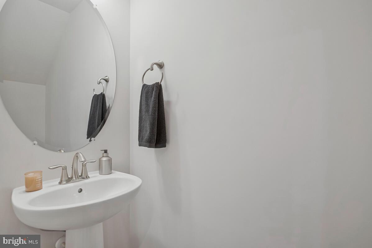 BALLARD GREEN - Residential Lease