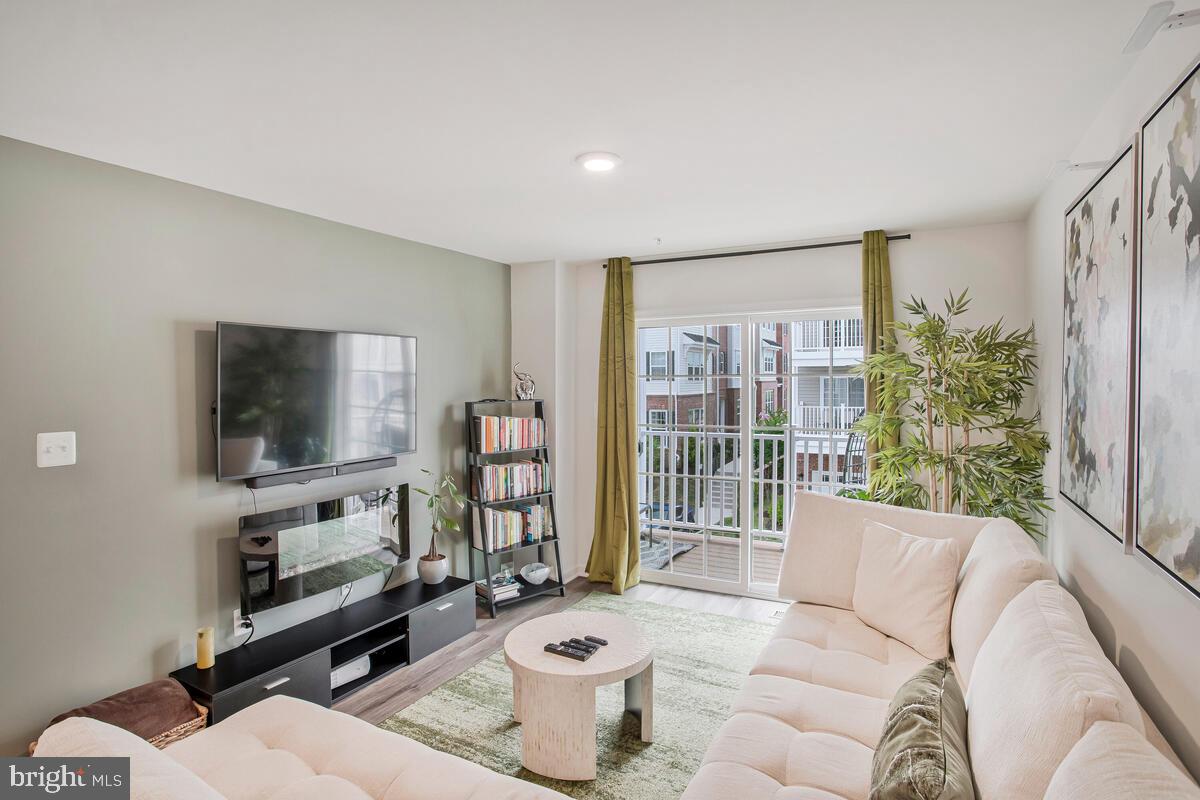 BALLARD GREEN - Residential Lease