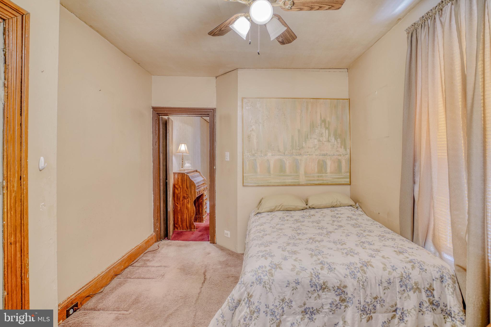 EAST KENSINGTON - Residential