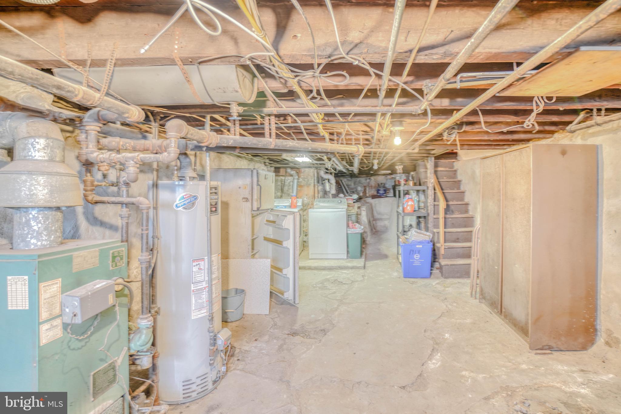 EAST KENSINGTON - Residential