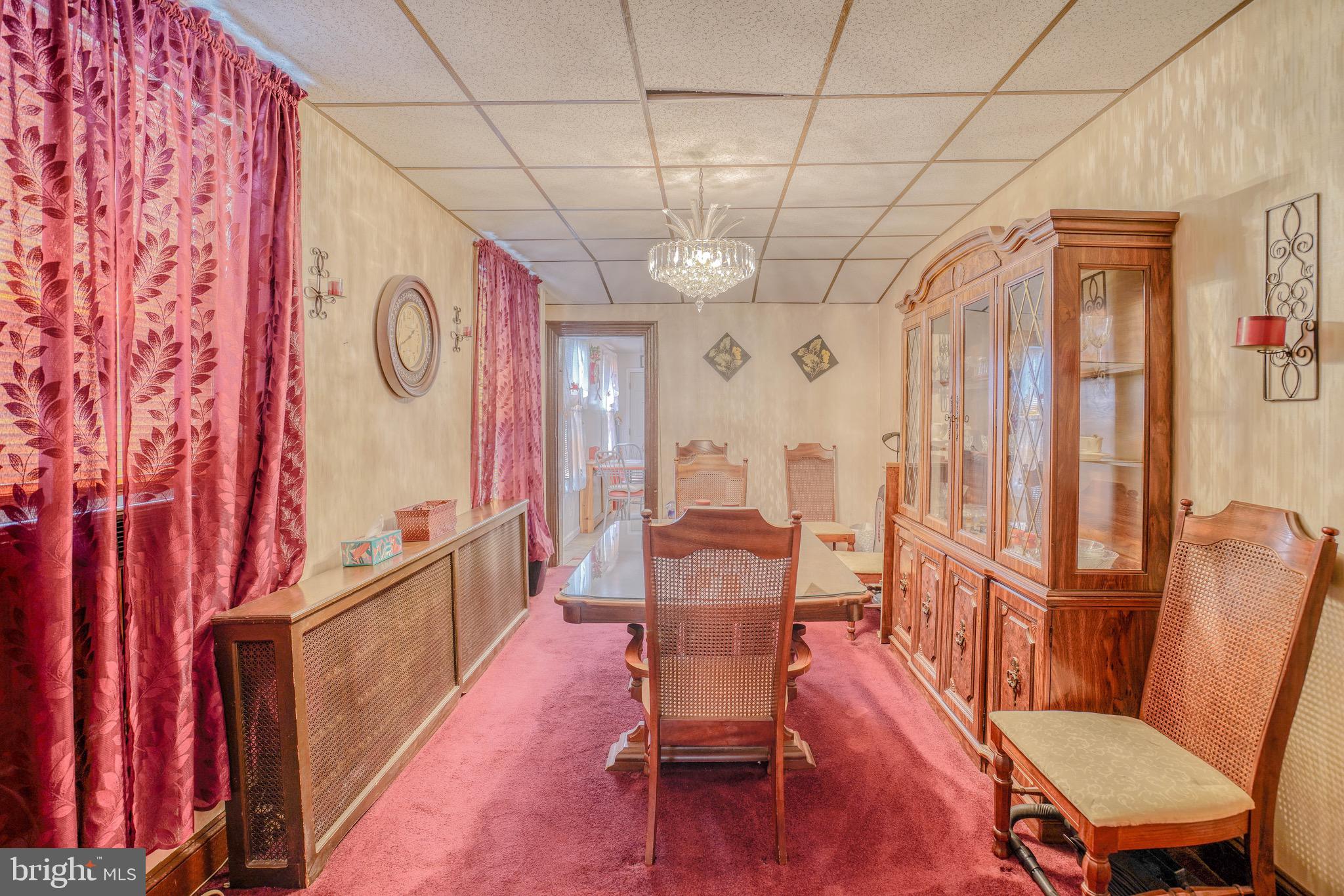 EAST KENSINGTON - Residential