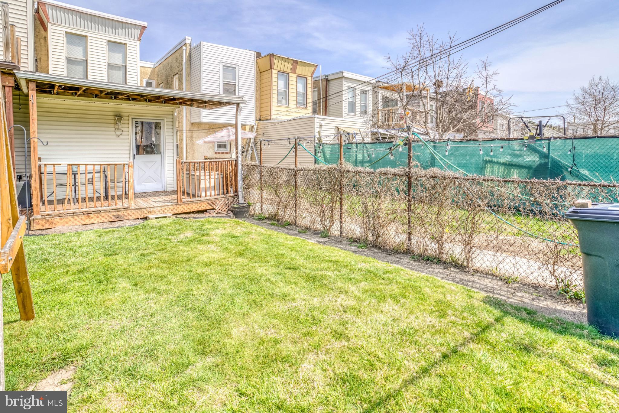 EAST KENSINGTON - Residential