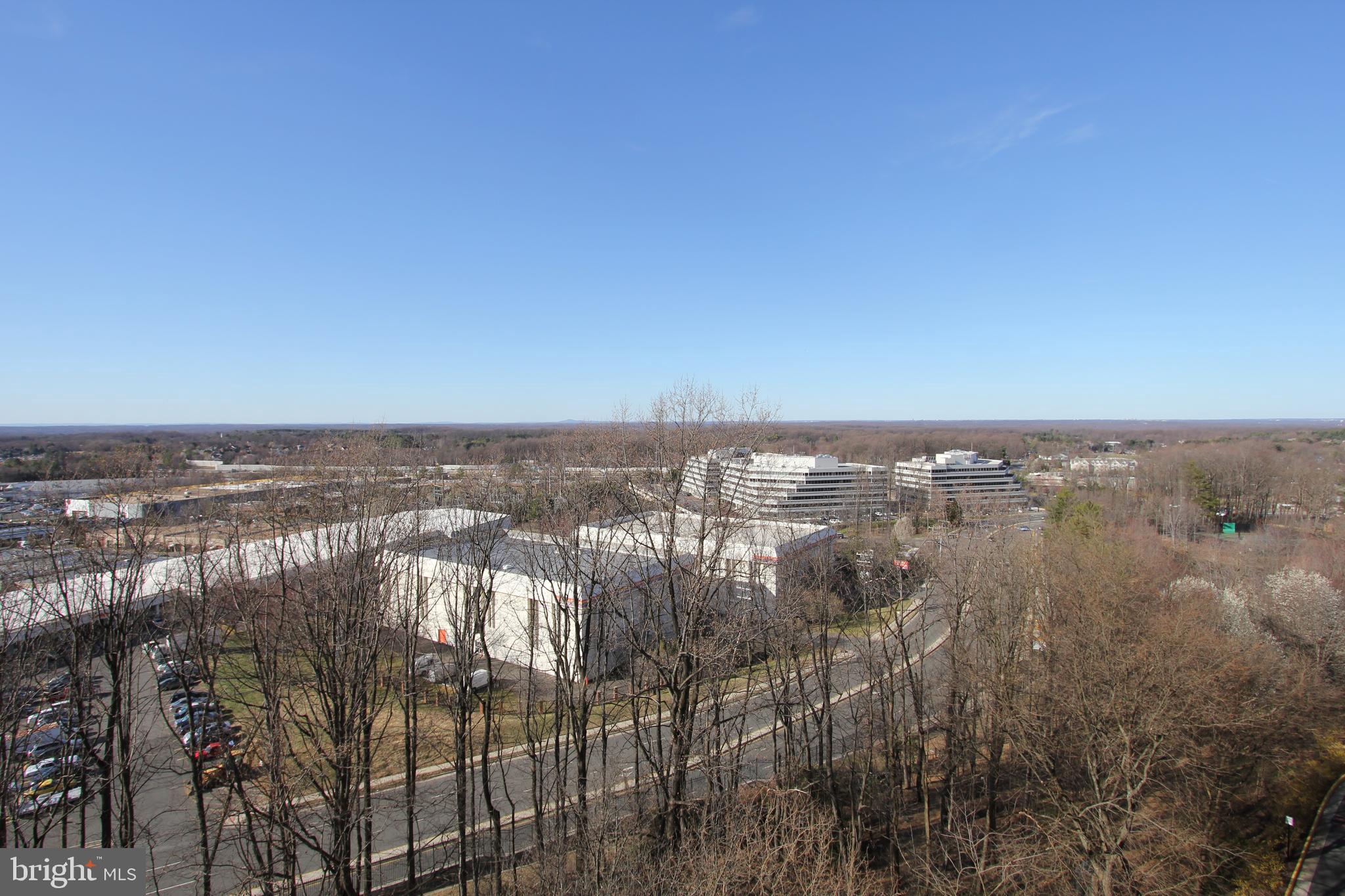 ROTONDA - Residential Lease