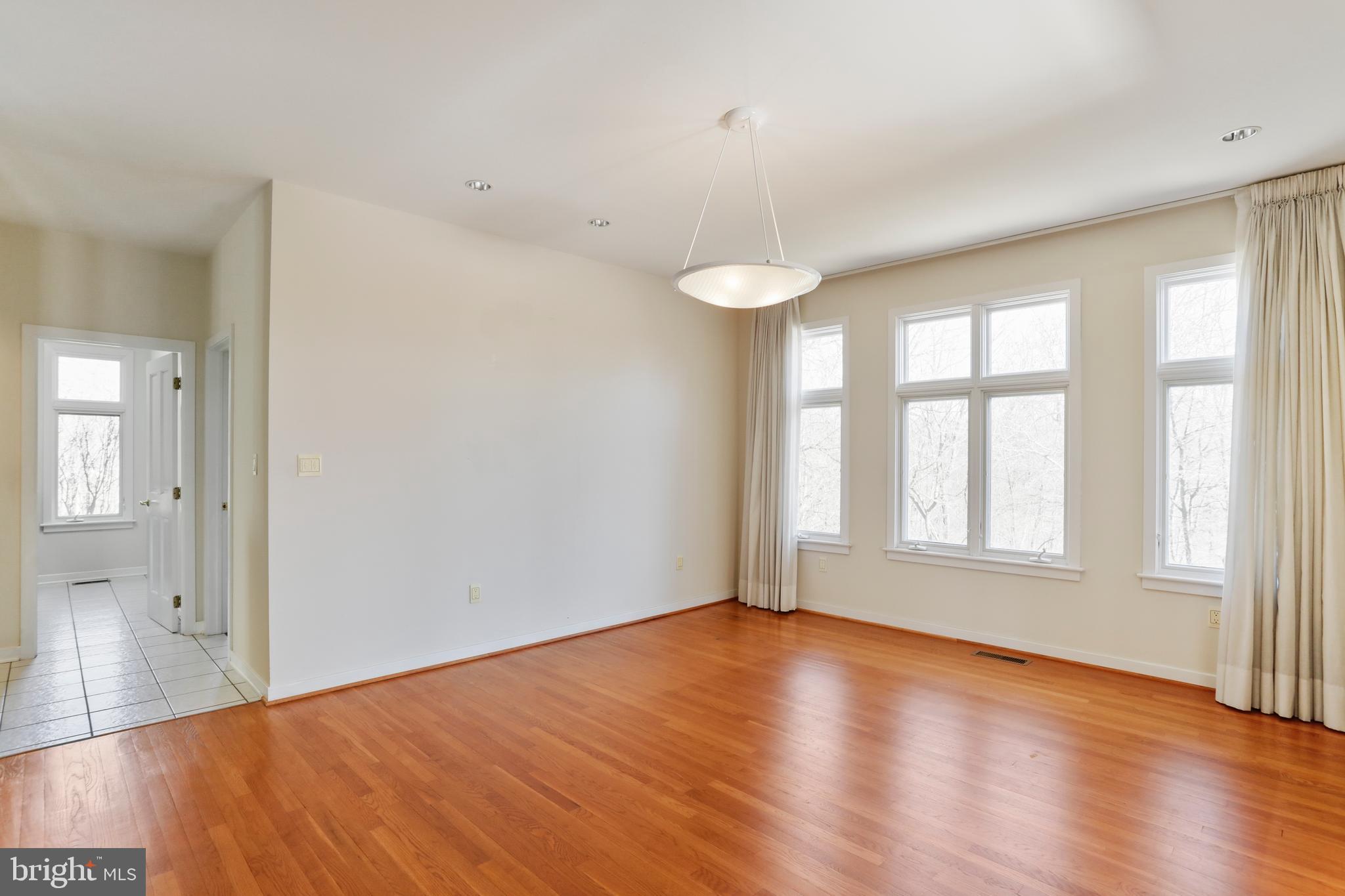 MILLPOINT - Residential