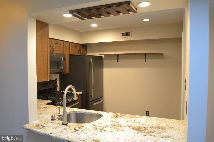 VALLEY GLEN - Residential