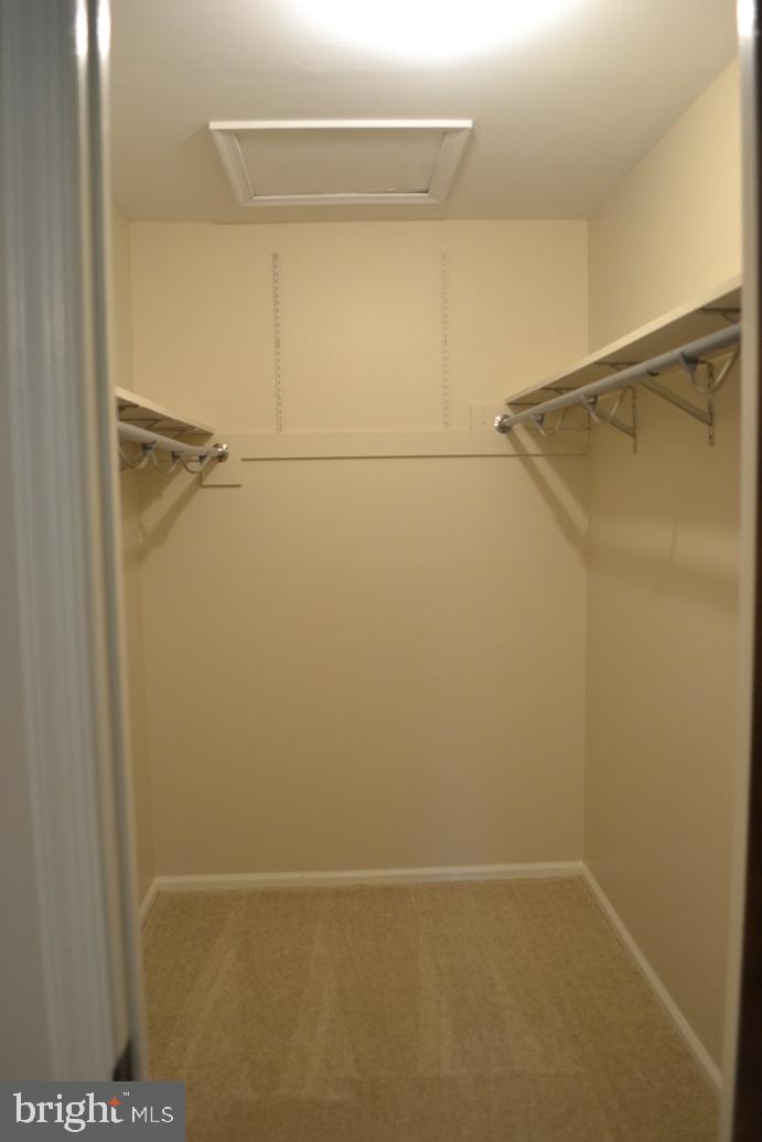 VALLEY GLEN - Residential