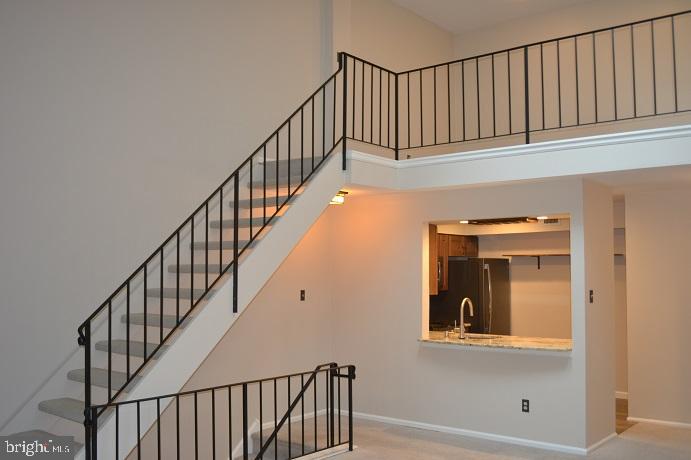 VALLEY GLEN - Residential