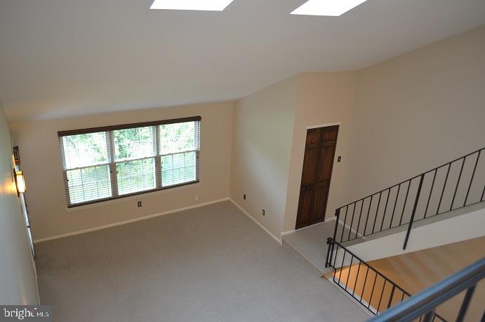 VALLEY GLEN - Residential