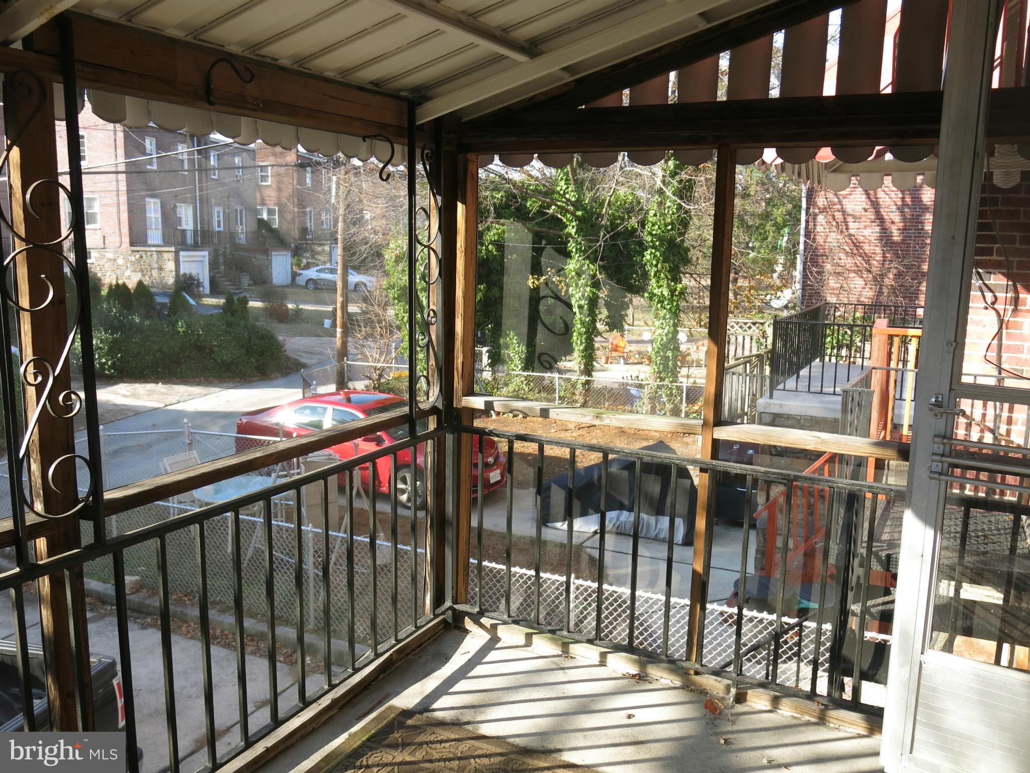 BEVERLY HILLS - Residential