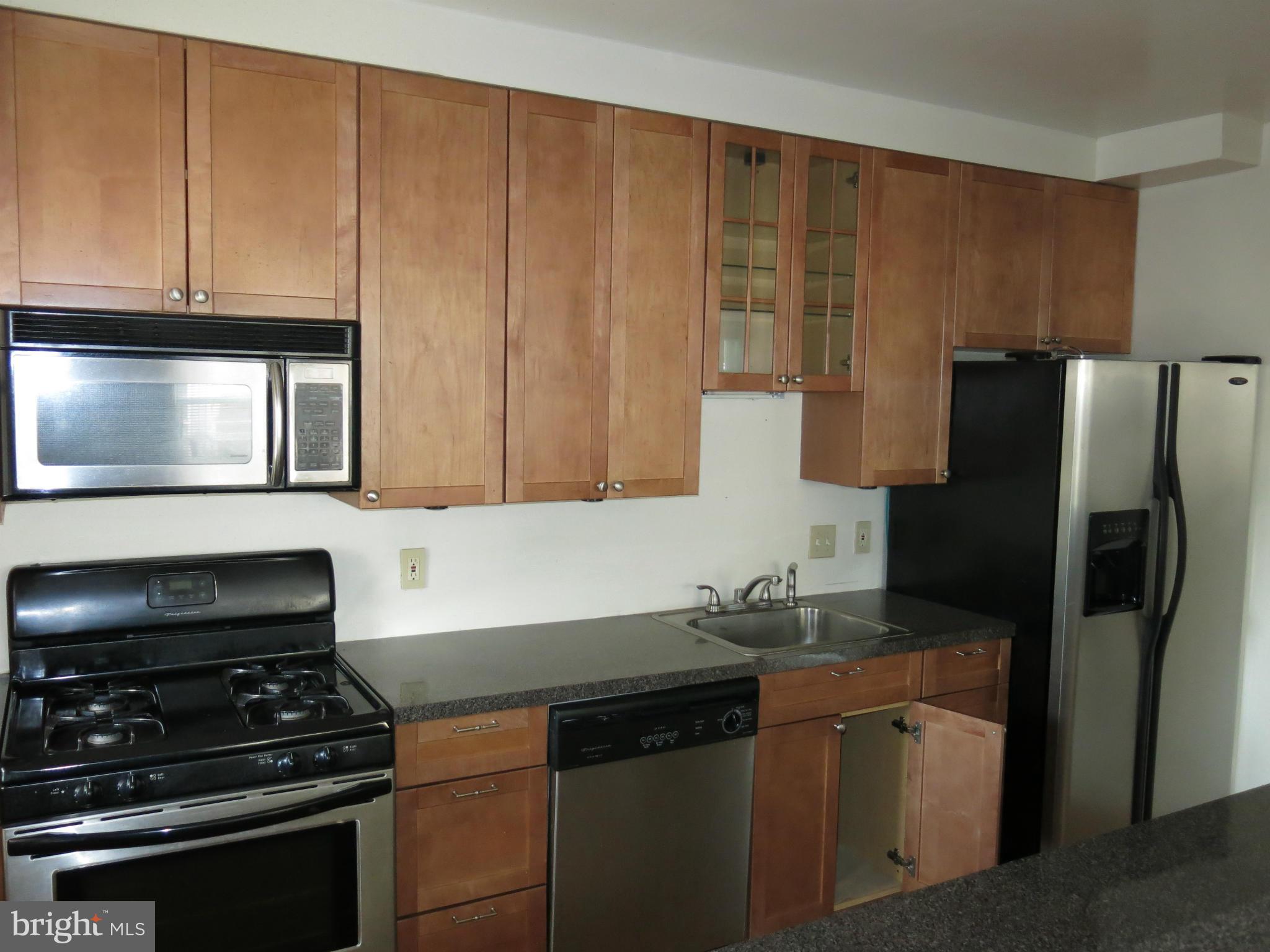 BEVERLY HILLS - Residential