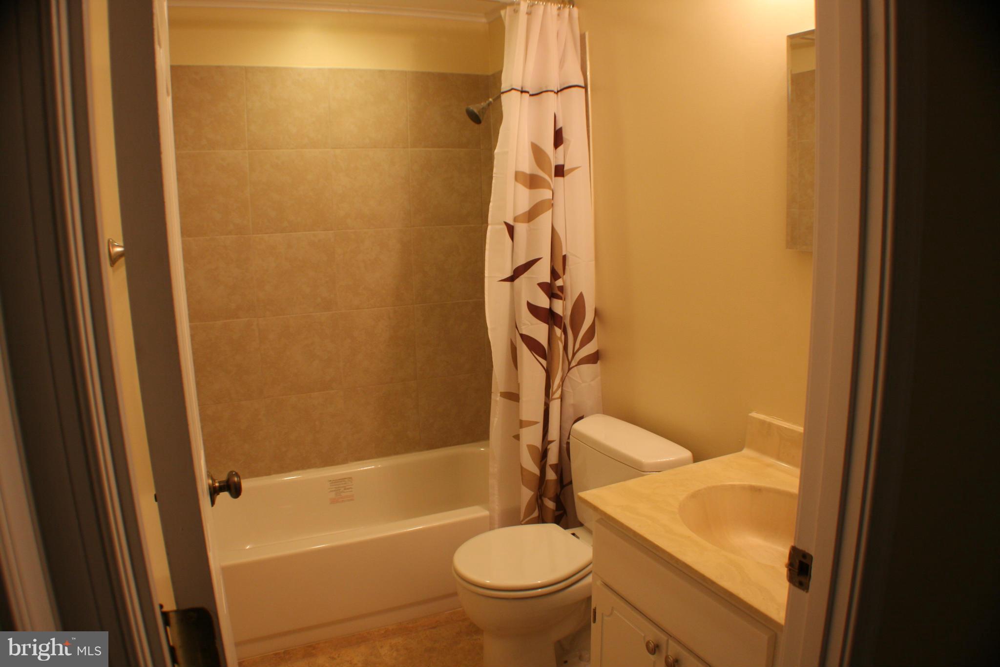 CHESAPEAKE RANCH ESTATES - Residential Lease