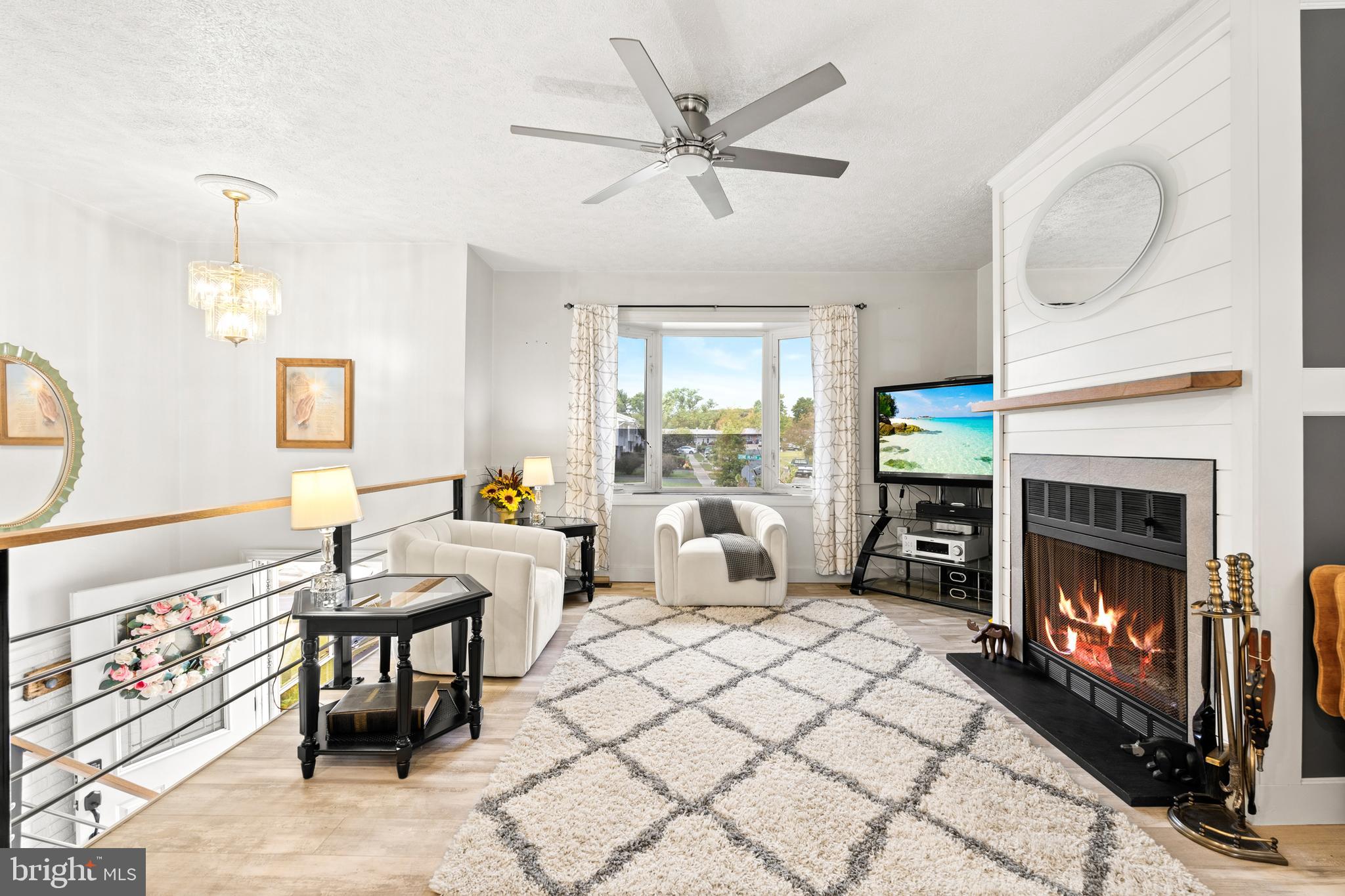 THE PROVINCES - Residential