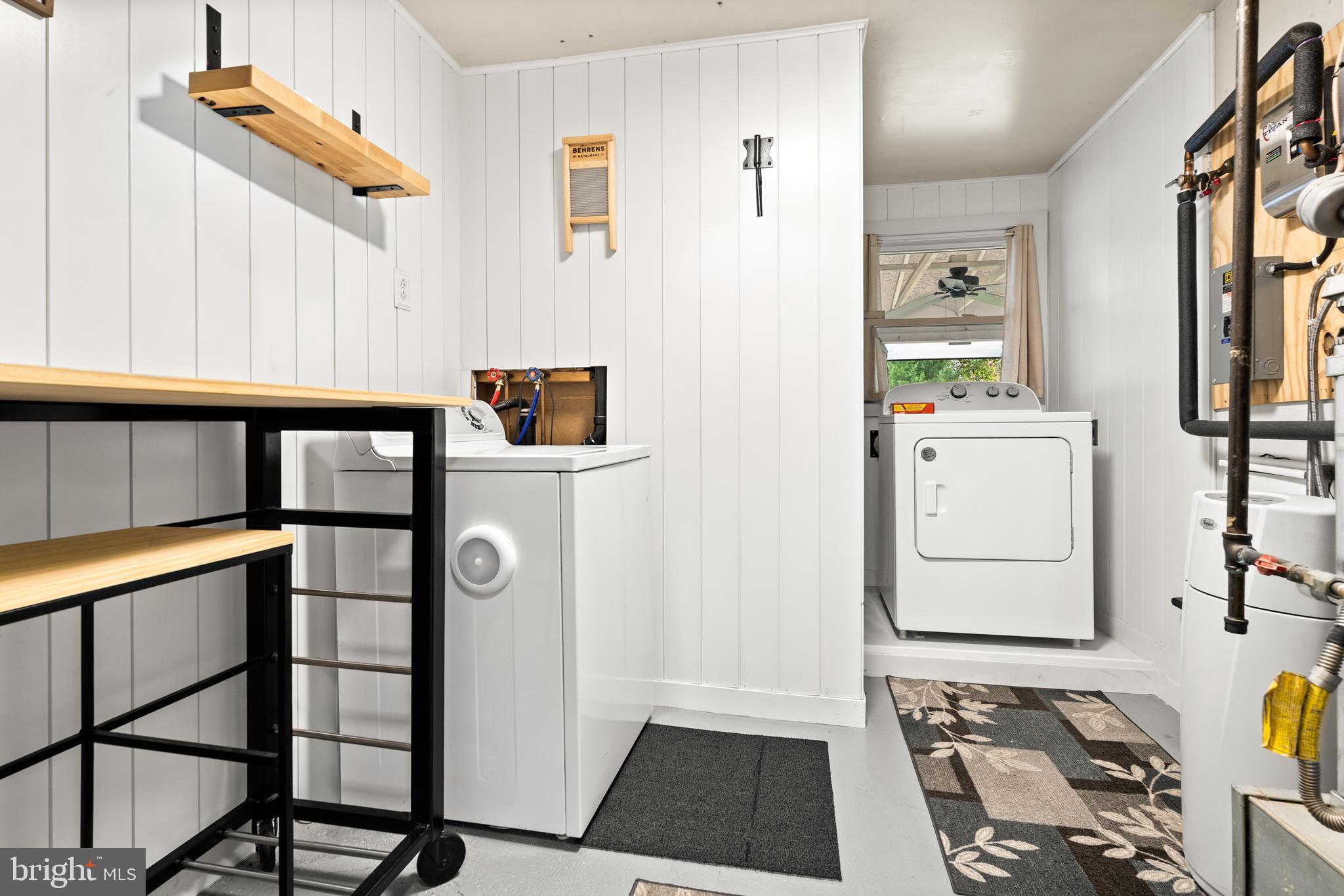 THE PROVINCES - Residential