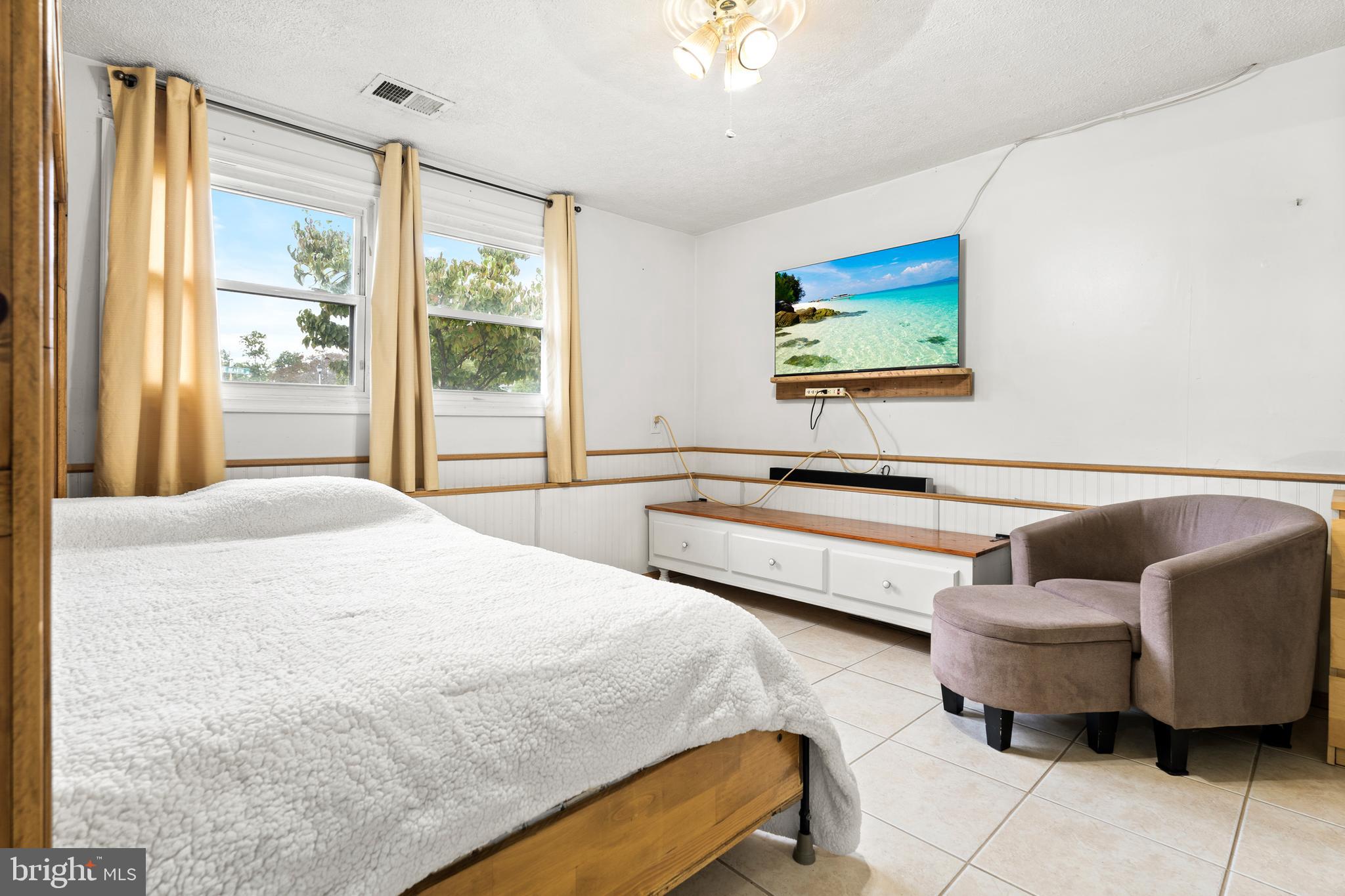 THE PROVINCES - Residential