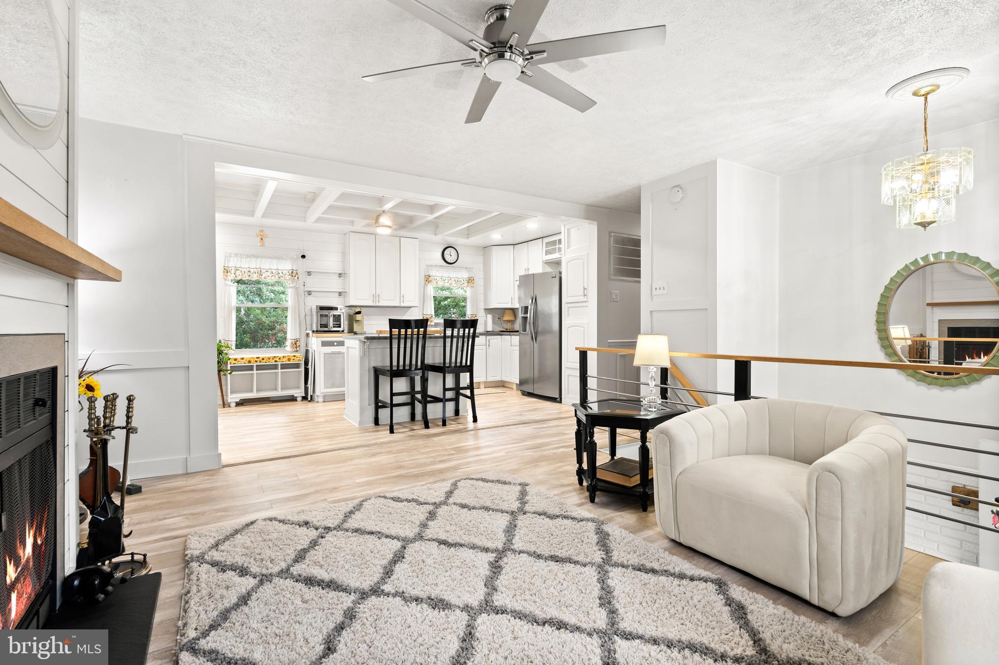 THE PROVINCES - Residential