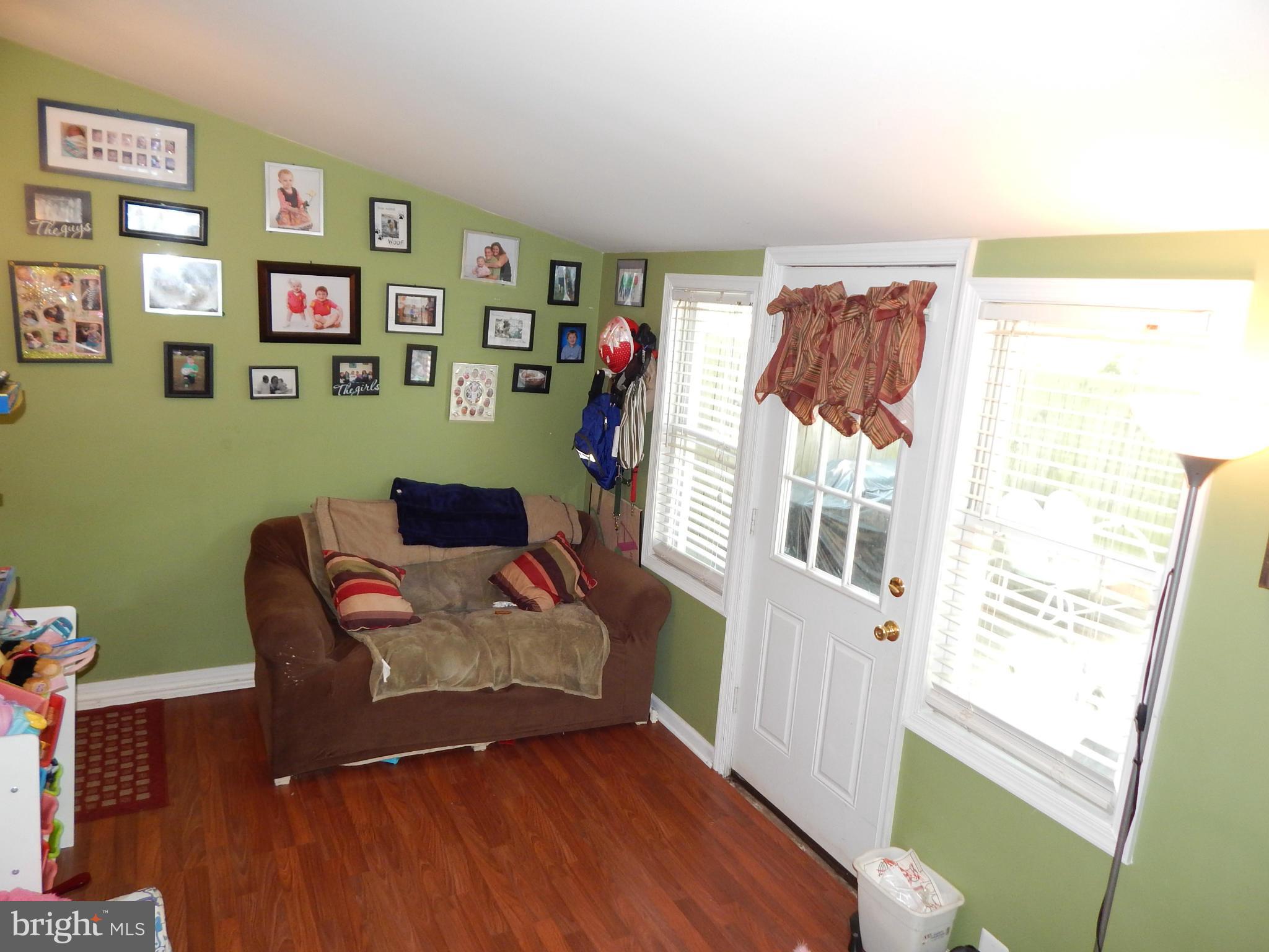 RIVERVIEW - Residential