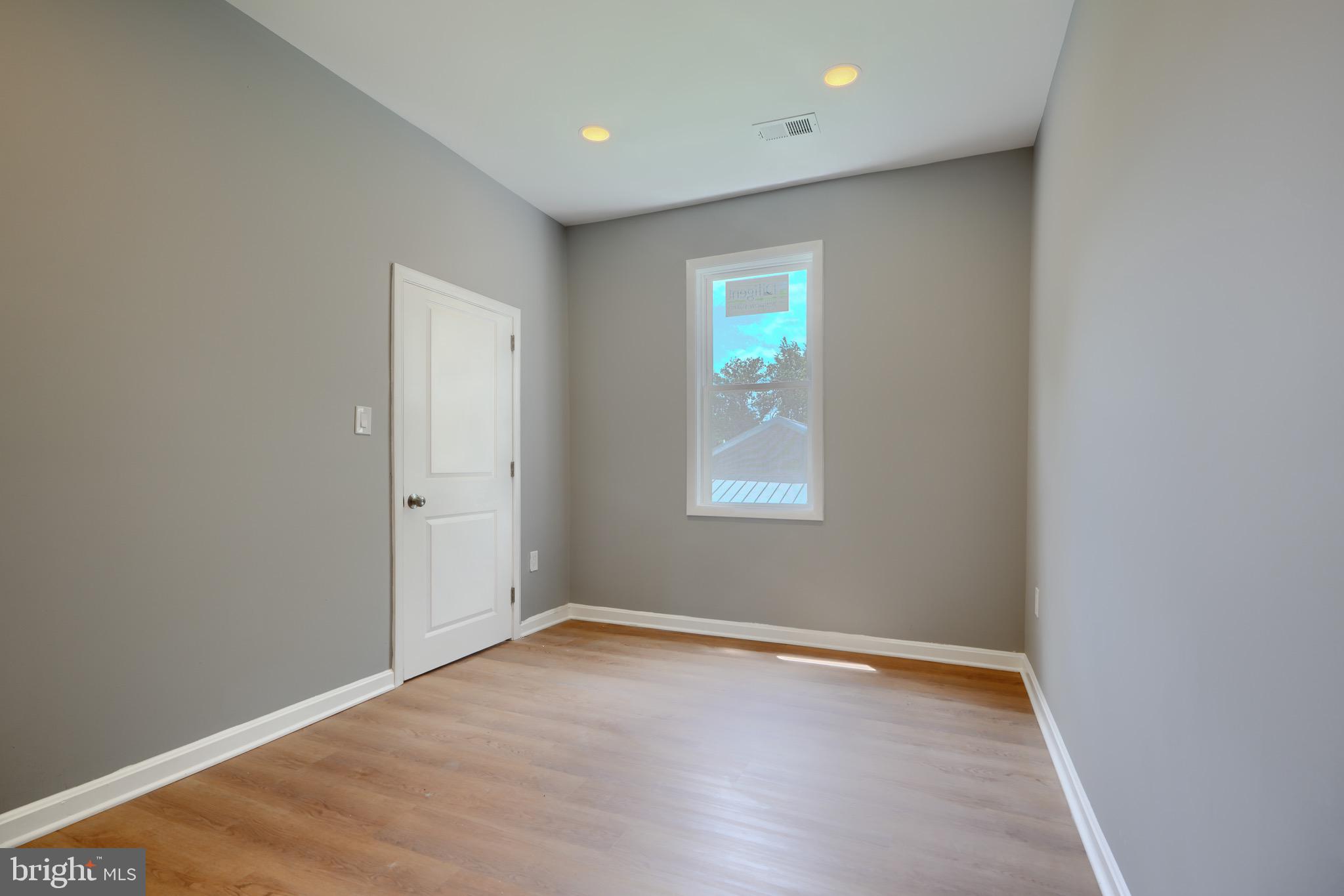 HAMPDEN HISTORIC DISTRICT - Residential Lease