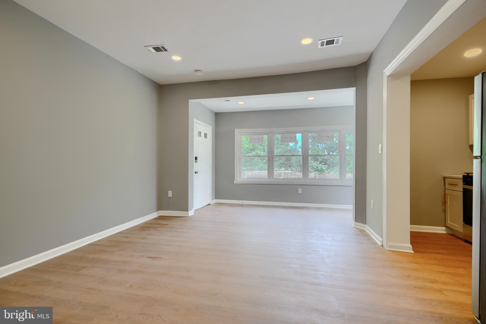 HAMPDEN HISTORIC DISTRICT - Residential Lease
