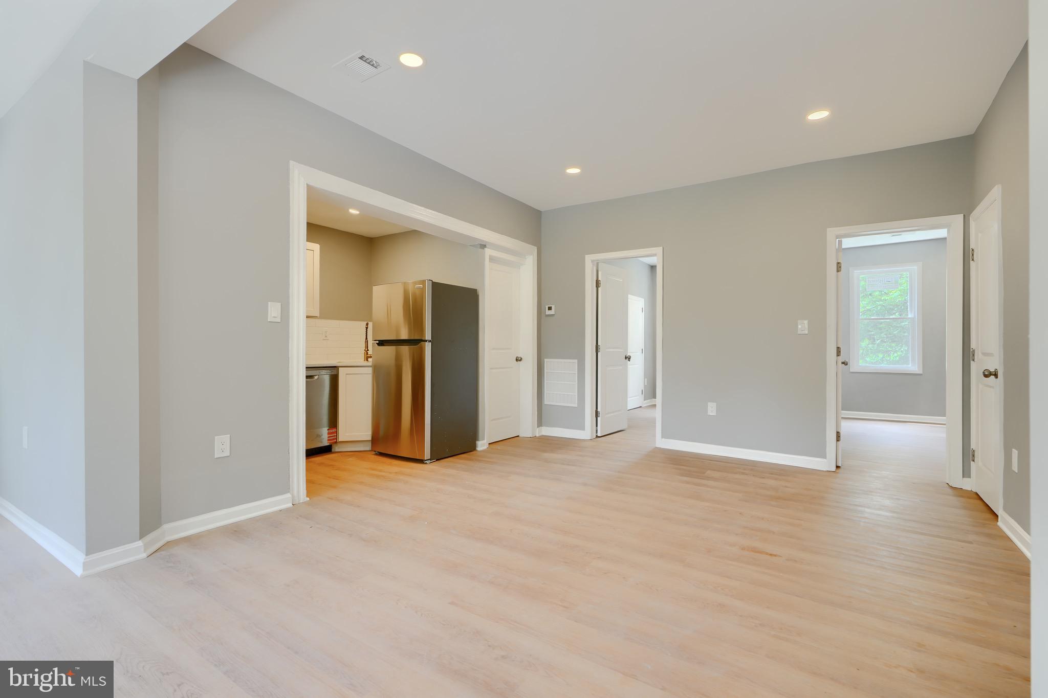HAMPDEN HISTORIC DISTRICT - Residential Lease