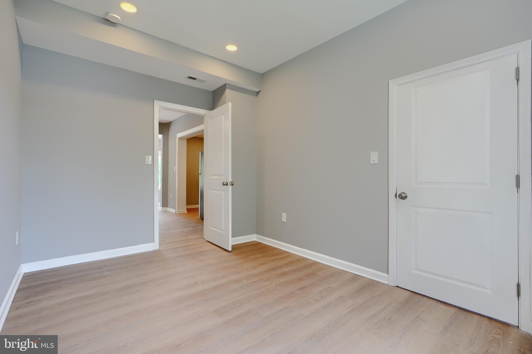 HAMPDEN HISTORIC DISTRICT - Residential Lease