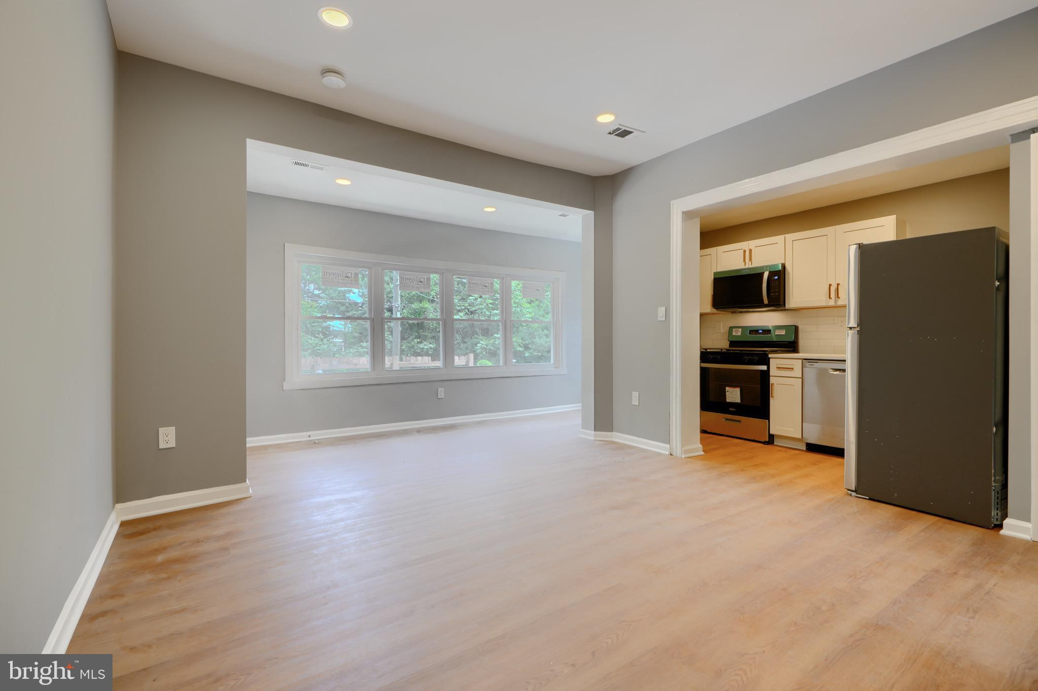 HAMPDEN HISTORIC DISTRICT - Residential Lease