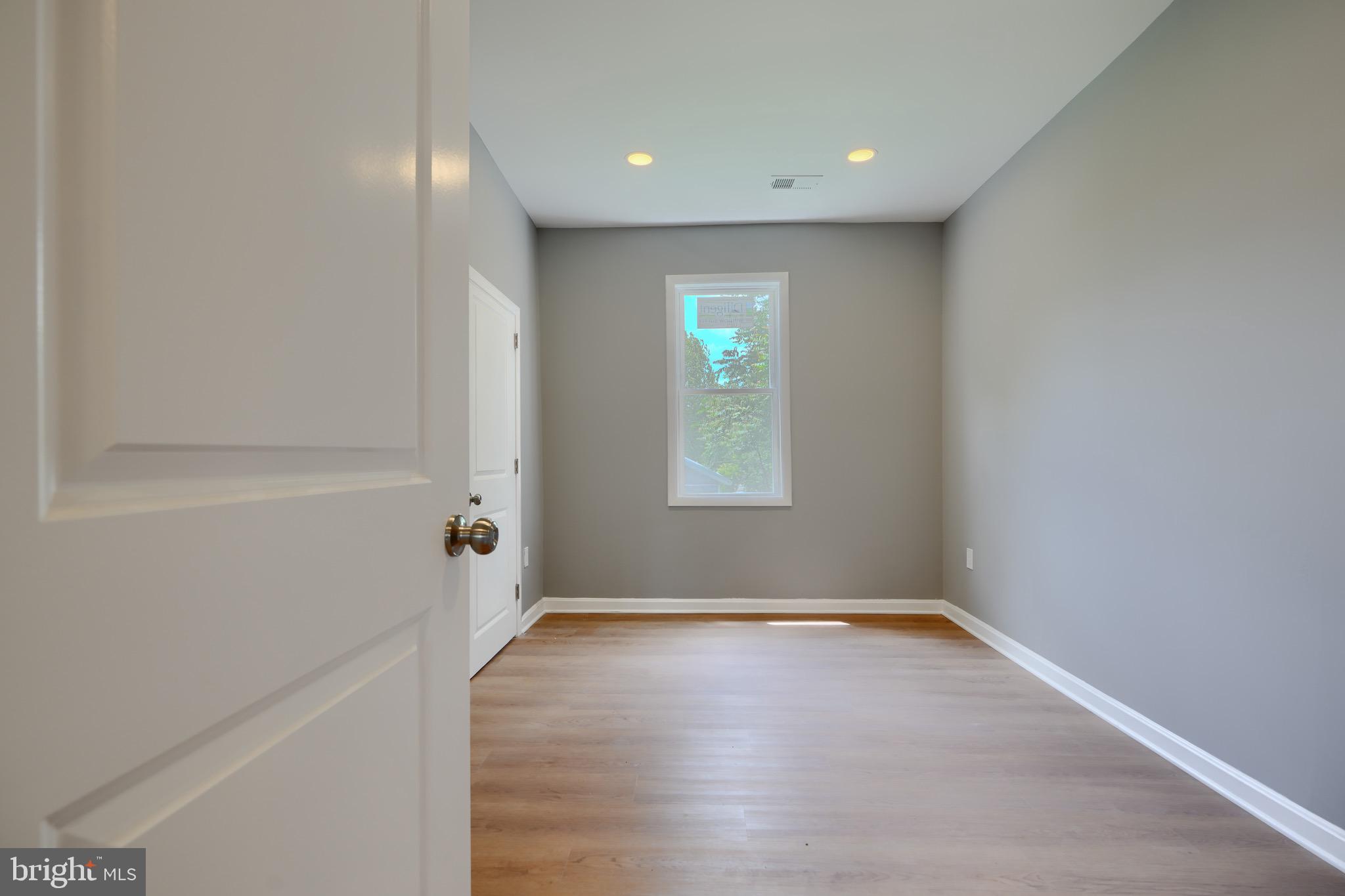 HAMPDEN HISTORIC DISTRICT - Residential Lease