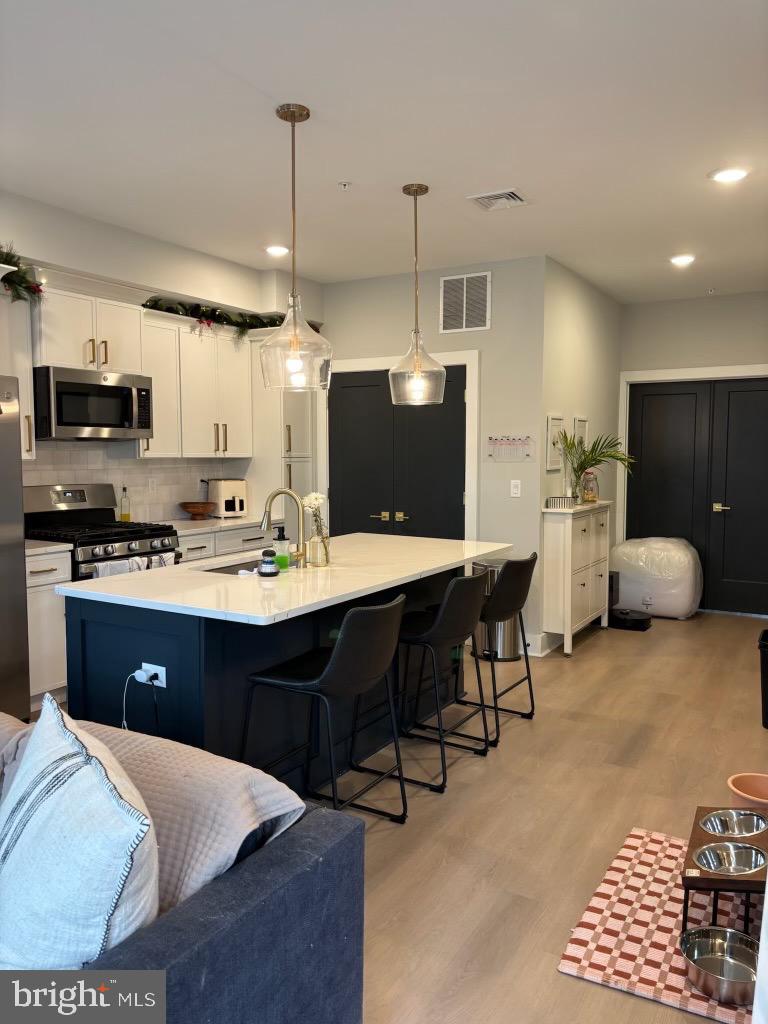 ROXBOROUGH - Residential Lease