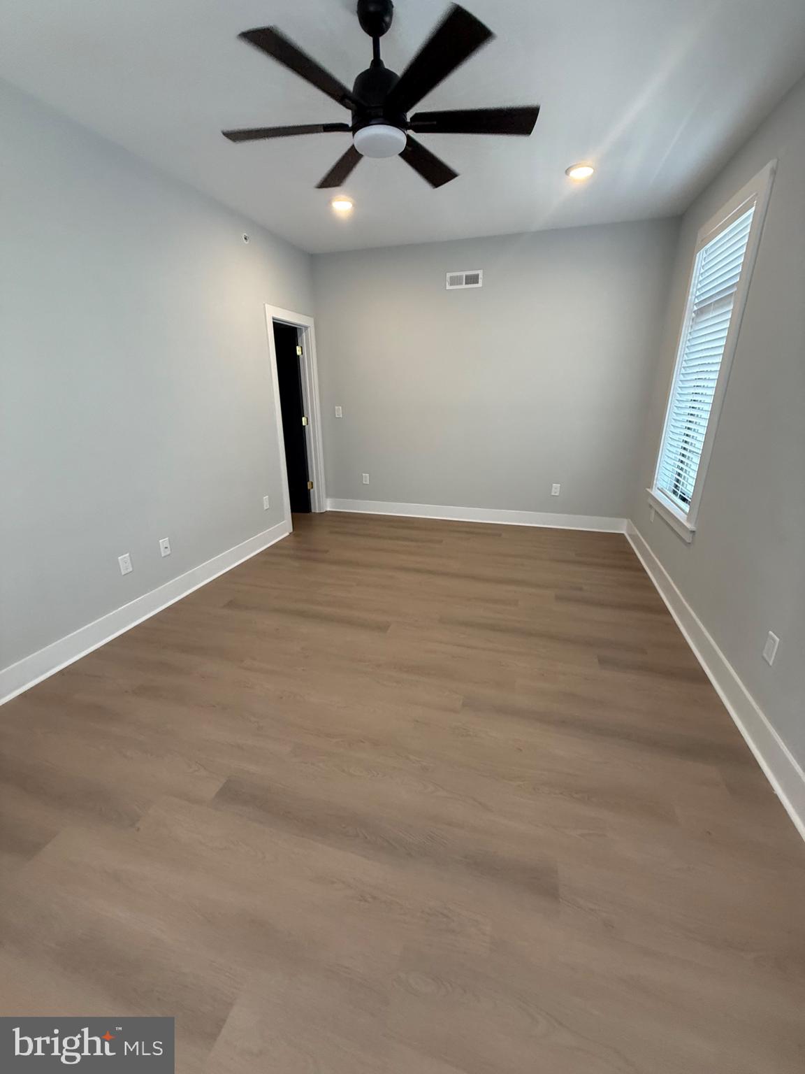 ROXBOROUGH - Residential Lease