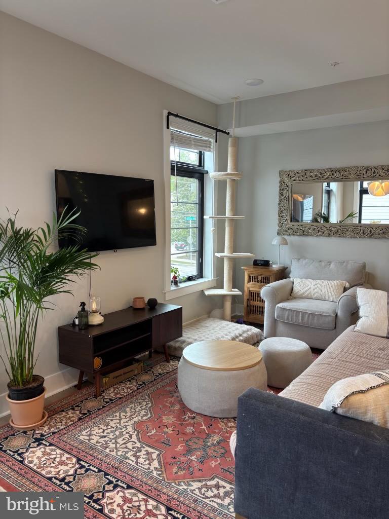 ROXBOROUGH - Residential Lease