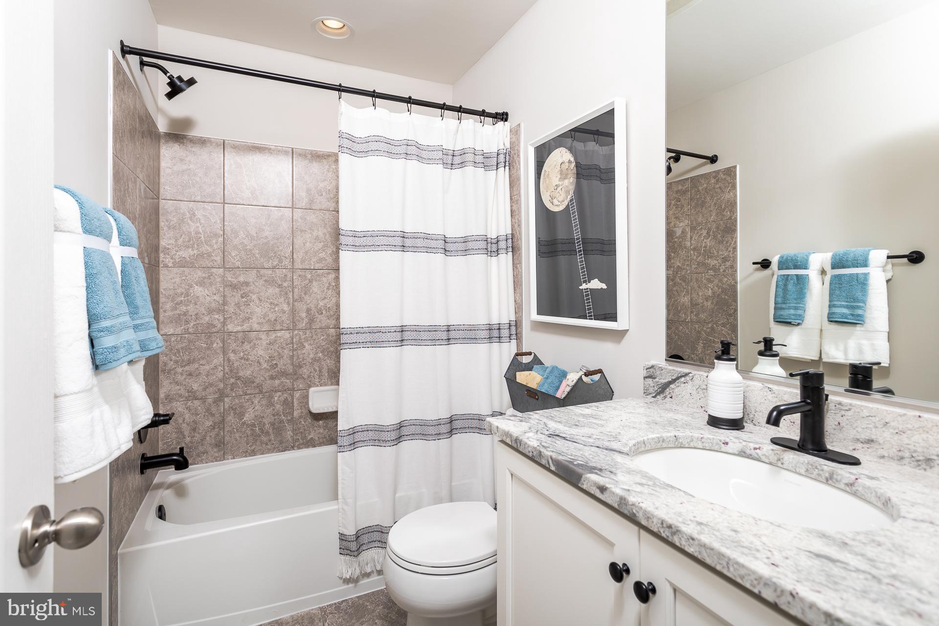 KING'S CROSSING - Residential