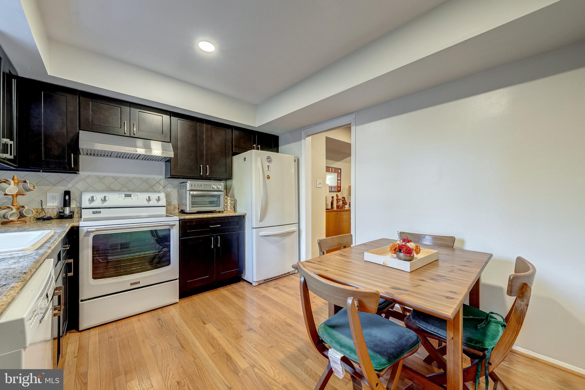 7779 TIVERTON DRIVE