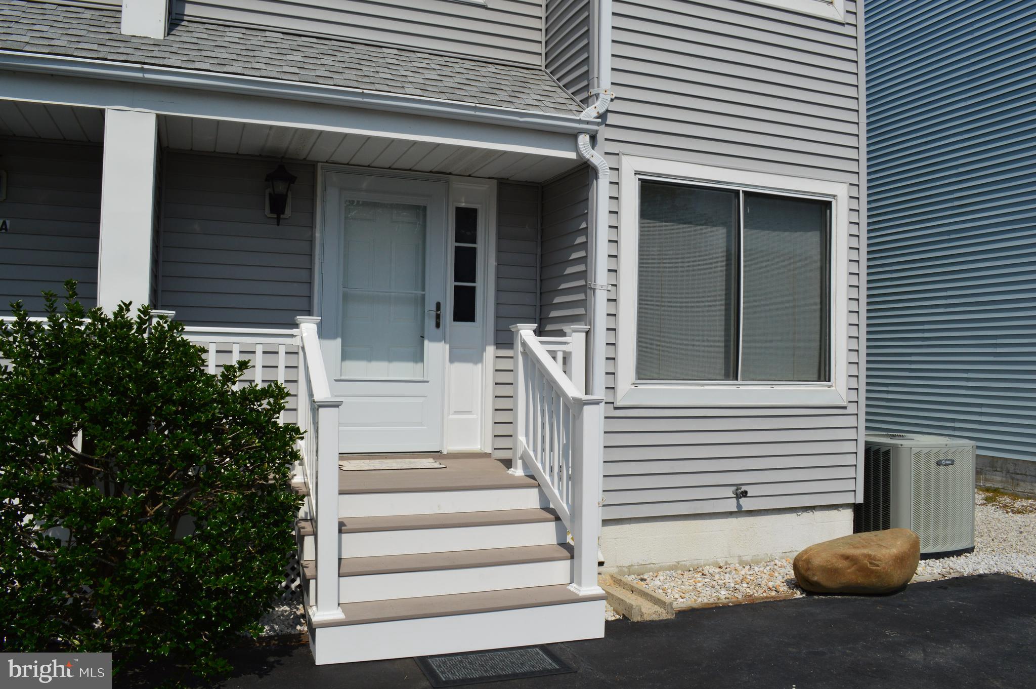 CAINE HARBOR MILE - Residential