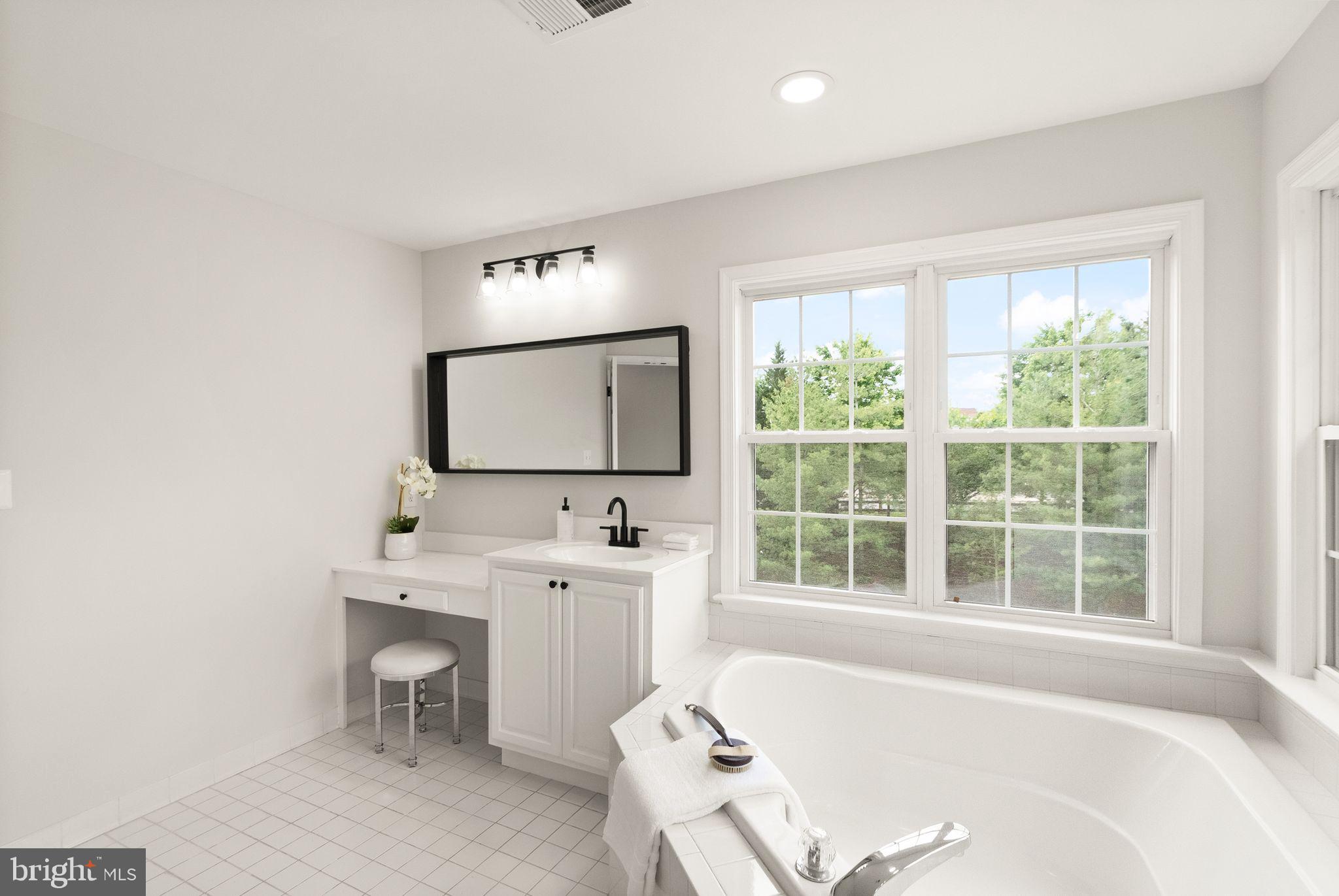 EDWARDS LANDING - Residential