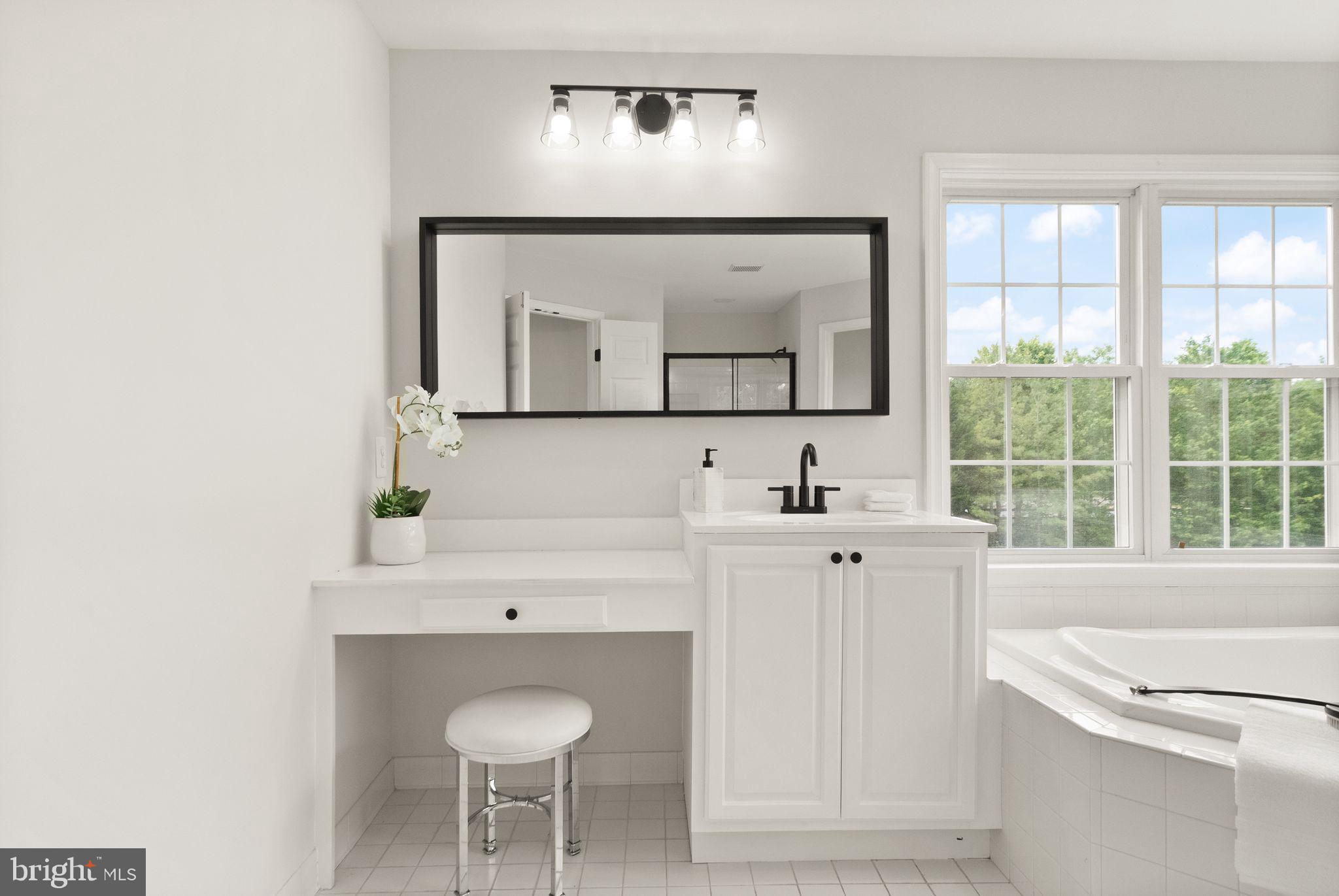 EDWARDS LANDING - Residential