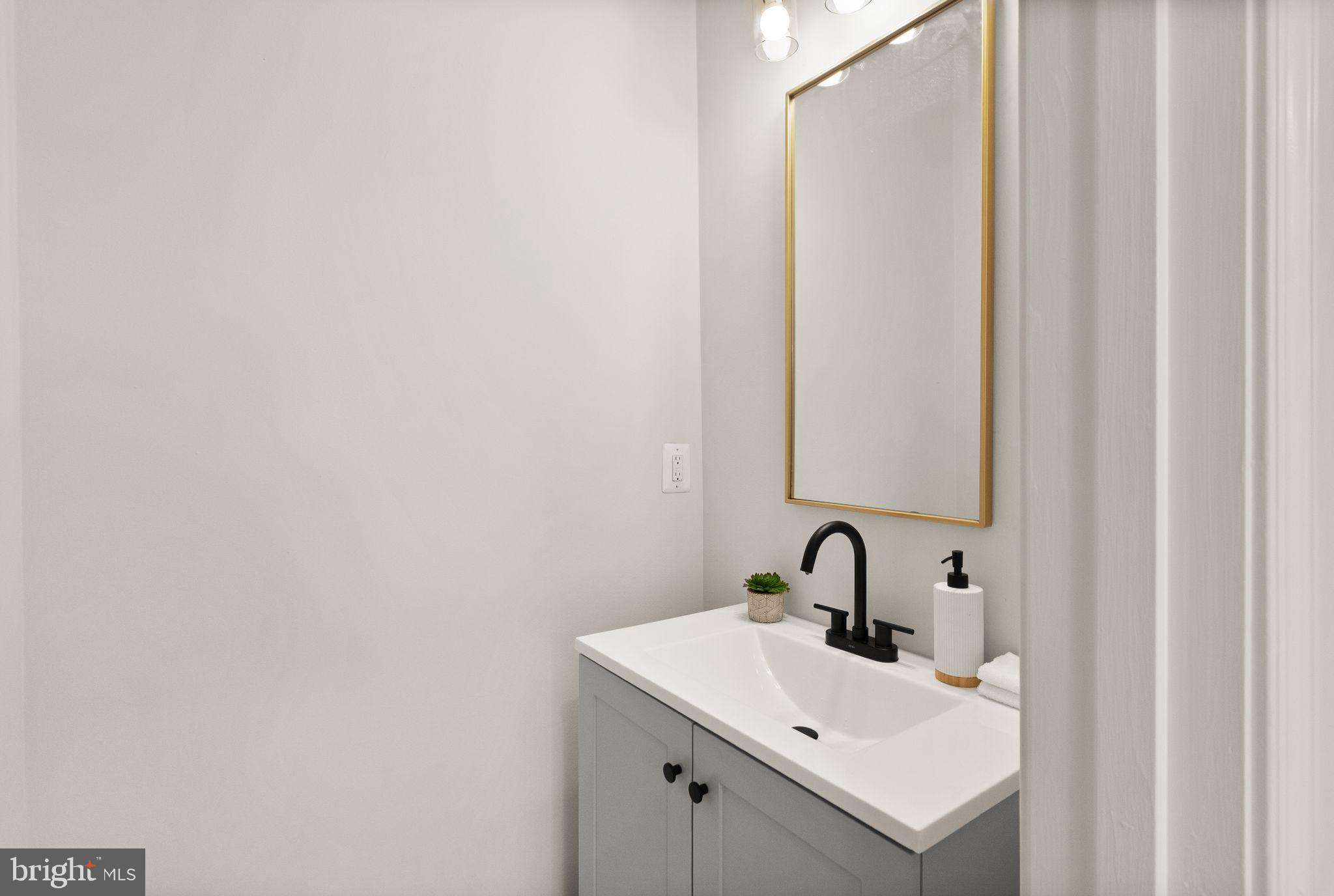 EDWARDS LANDING - Residential