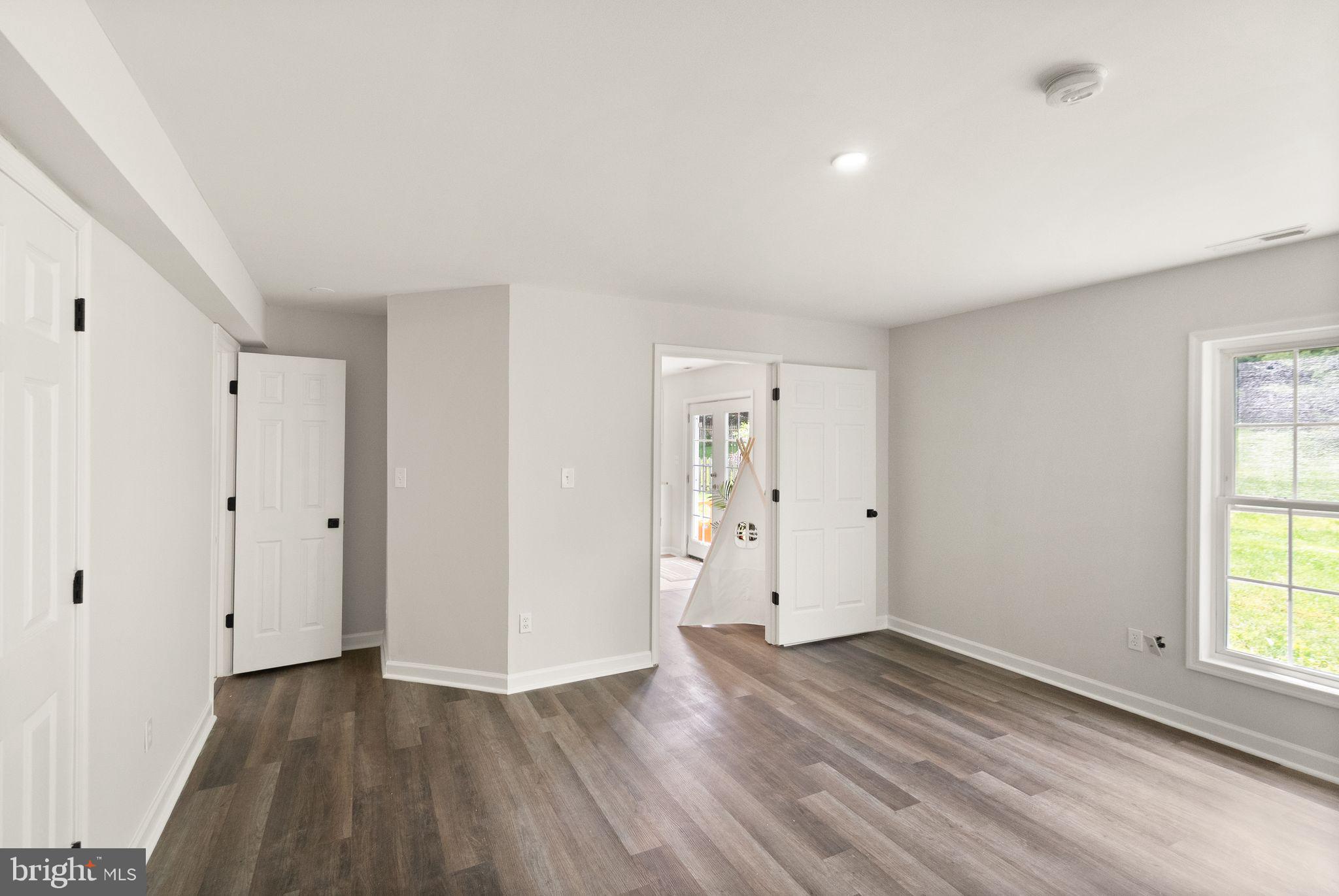 EDWARDS LANDING - Residential