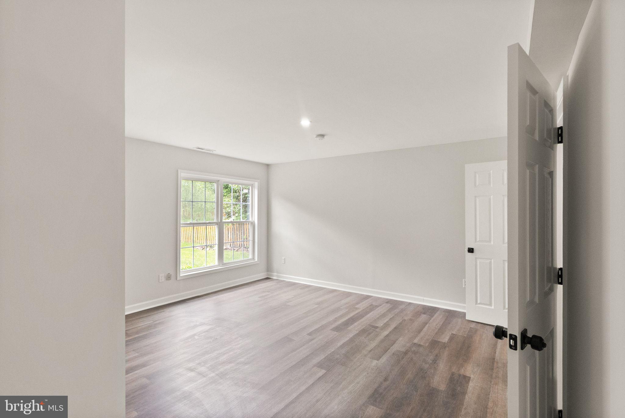 EDWARDS LANDING - Residential