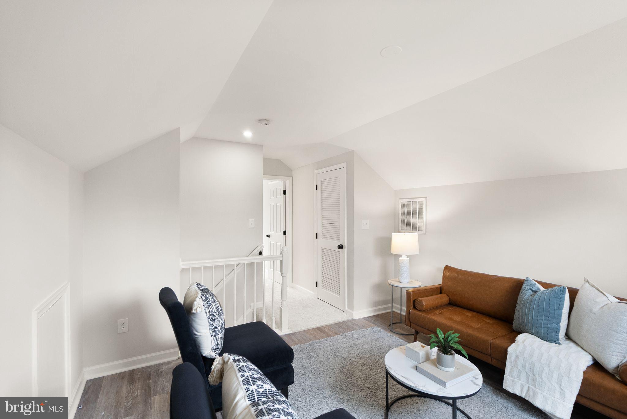 EDWARDS LANDING - Residential