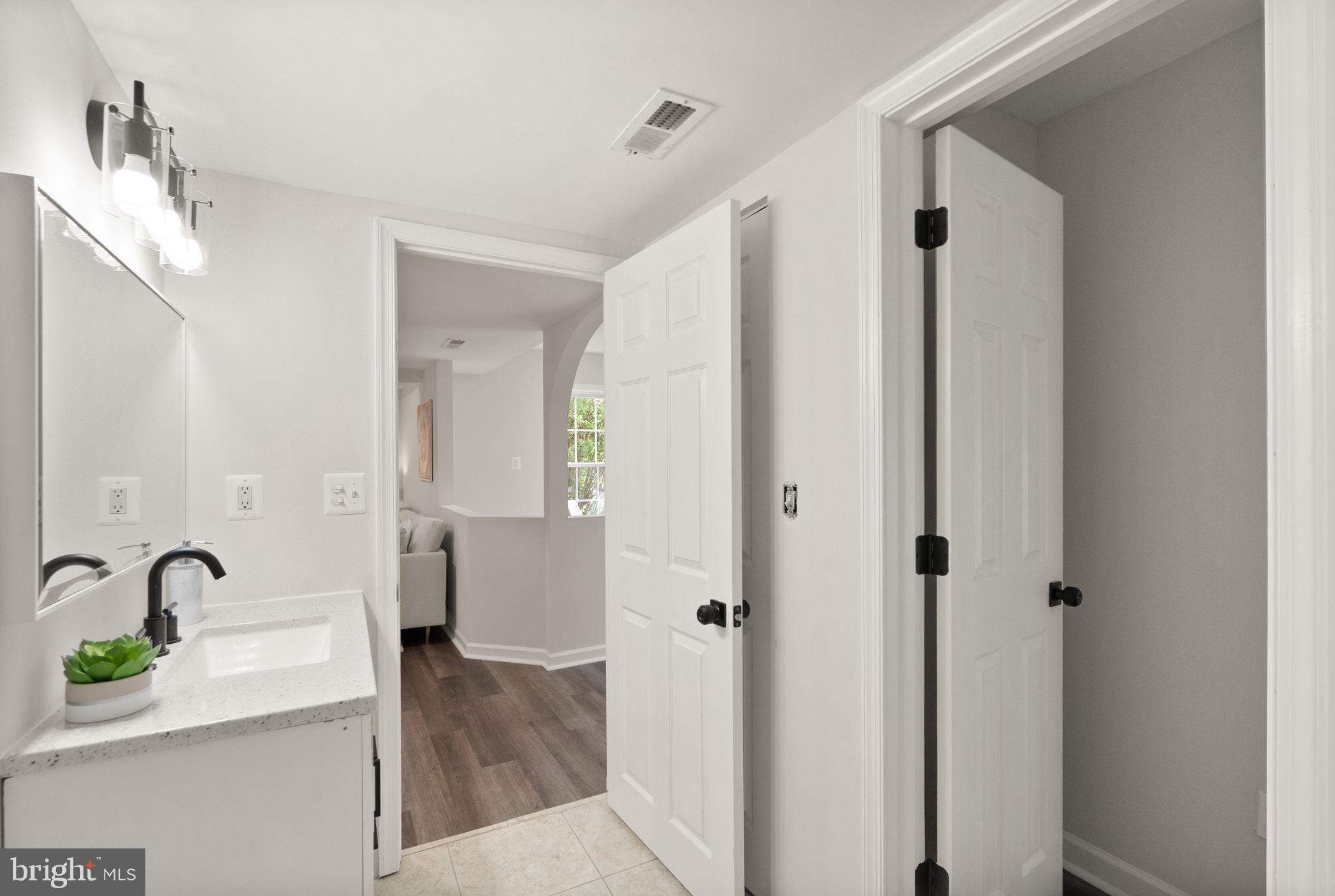 EDWARDS LANDING - Residential