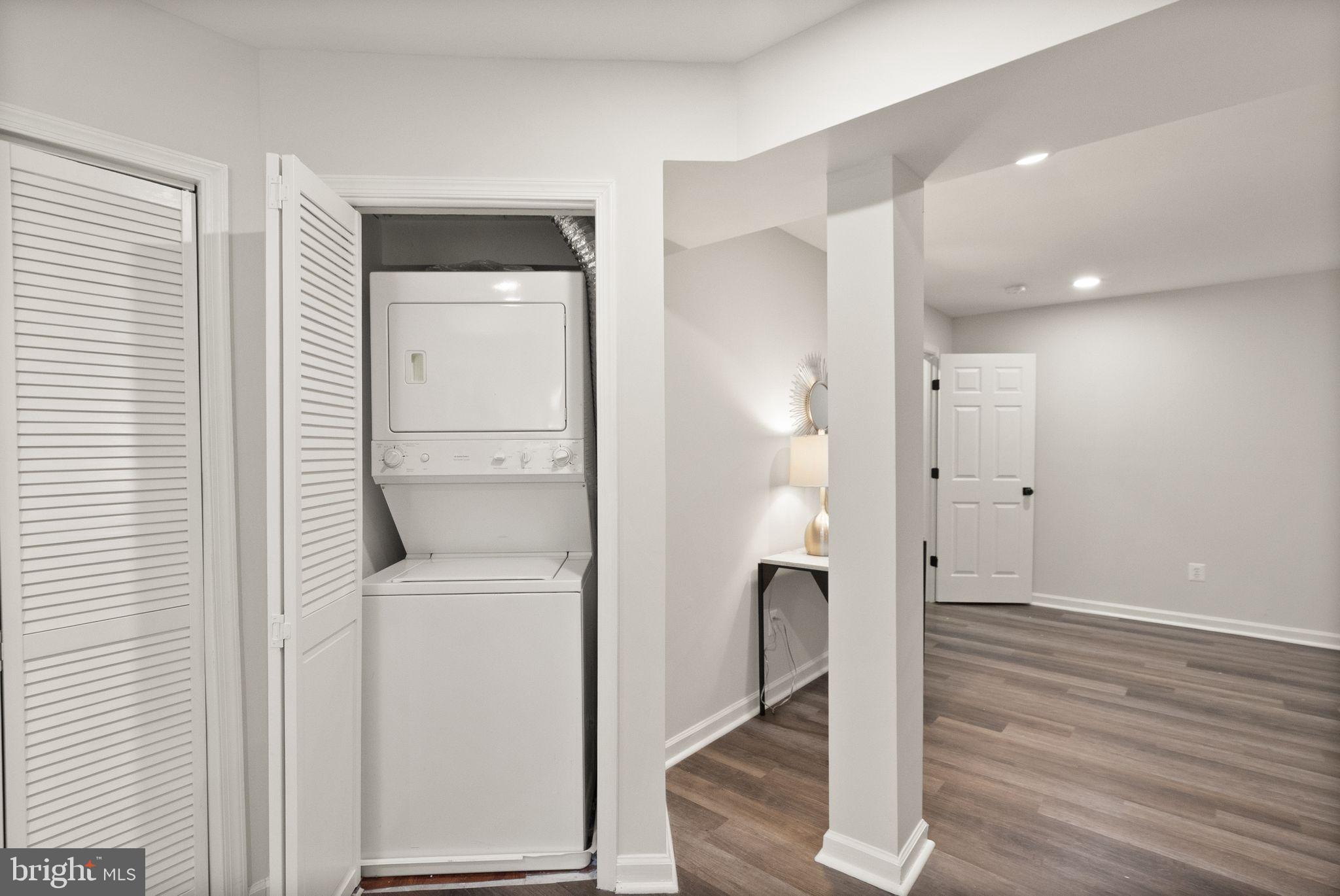 EDWARDS LANDING - Residential