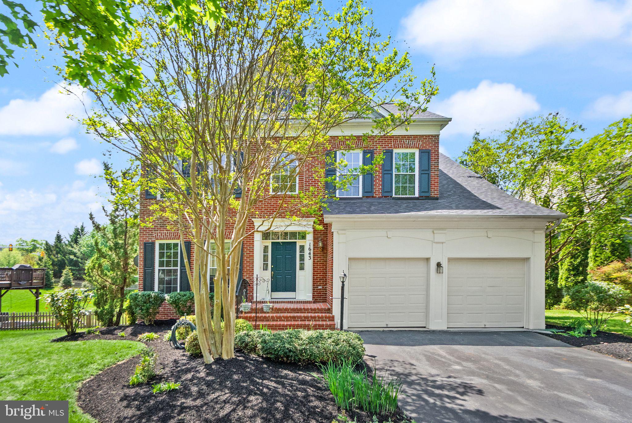 EDWARDS LANDING - Residential