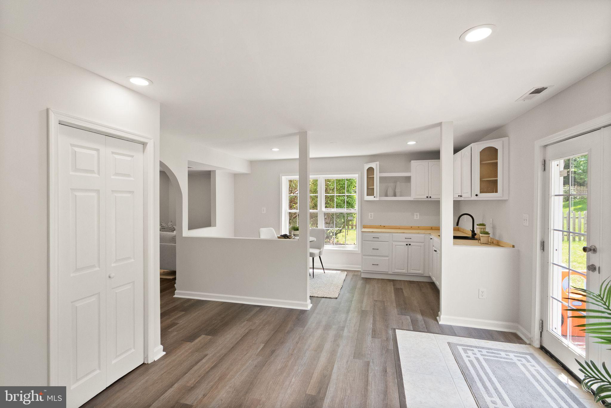 EDWARDS LANDING - Residential