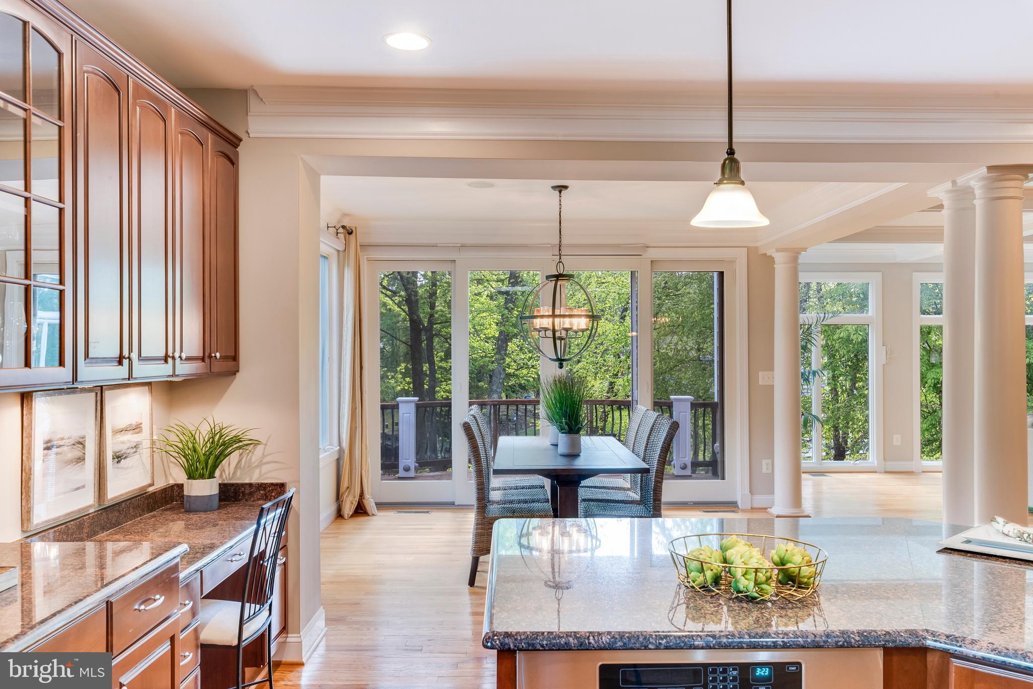 WHITEHALL MANOR - Residential