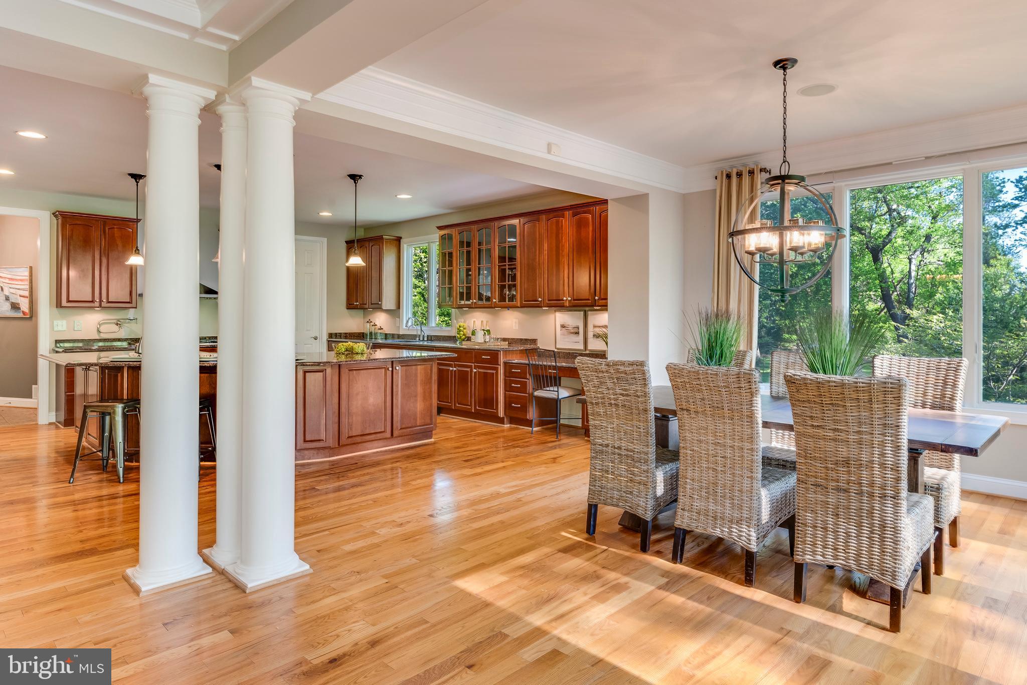 WHITEHALL MANOR - Residential