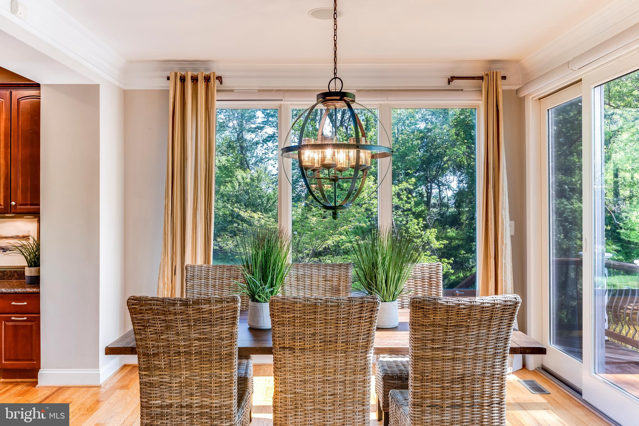 WHITEHALL MANOR - Residential