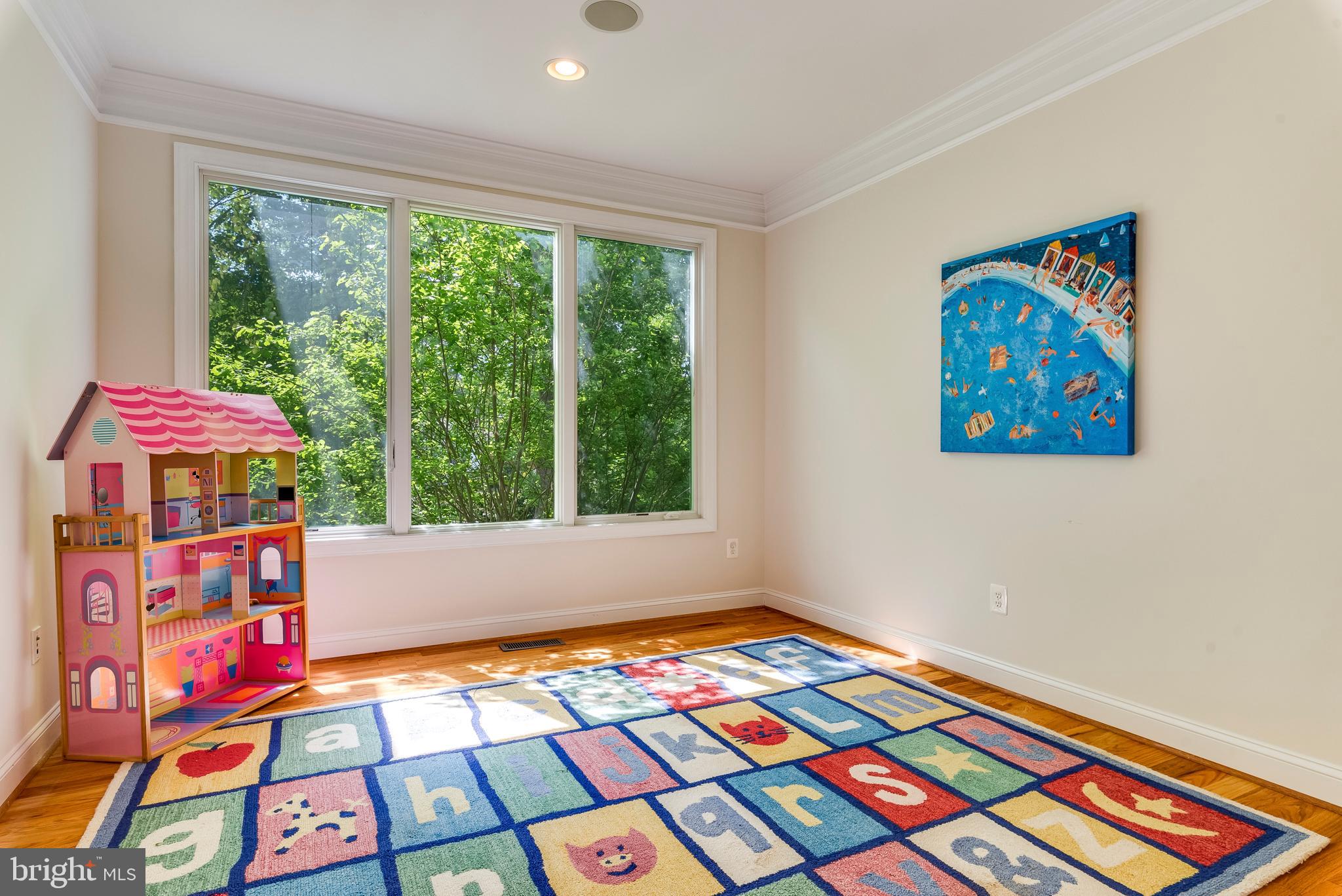 WHITEHALL MANOR - Residential