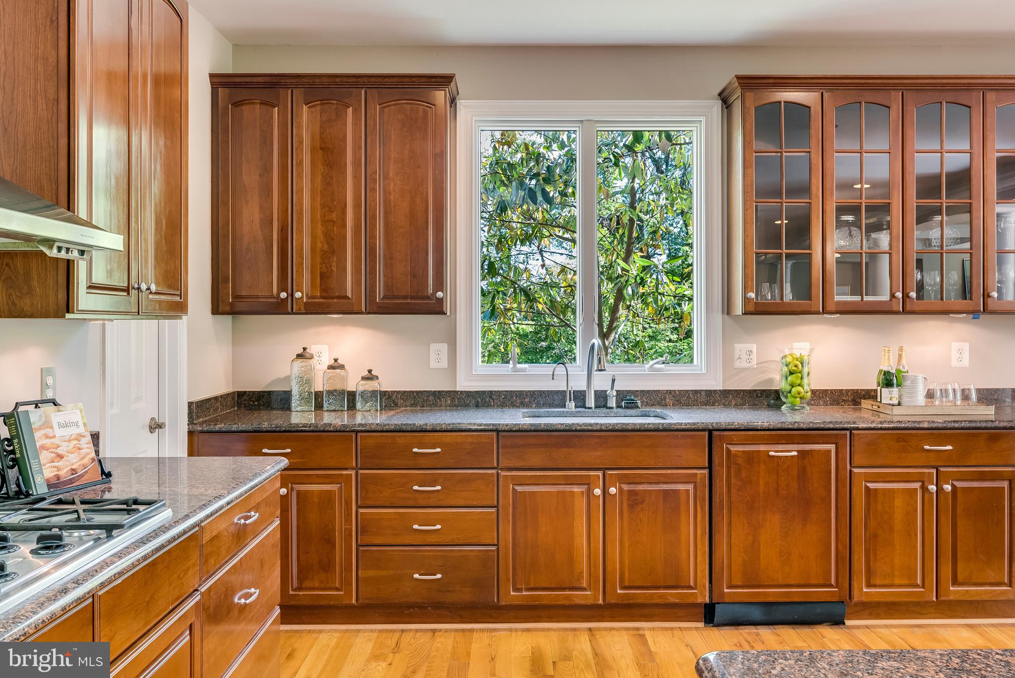 WHITEHALL MANOR - Residential