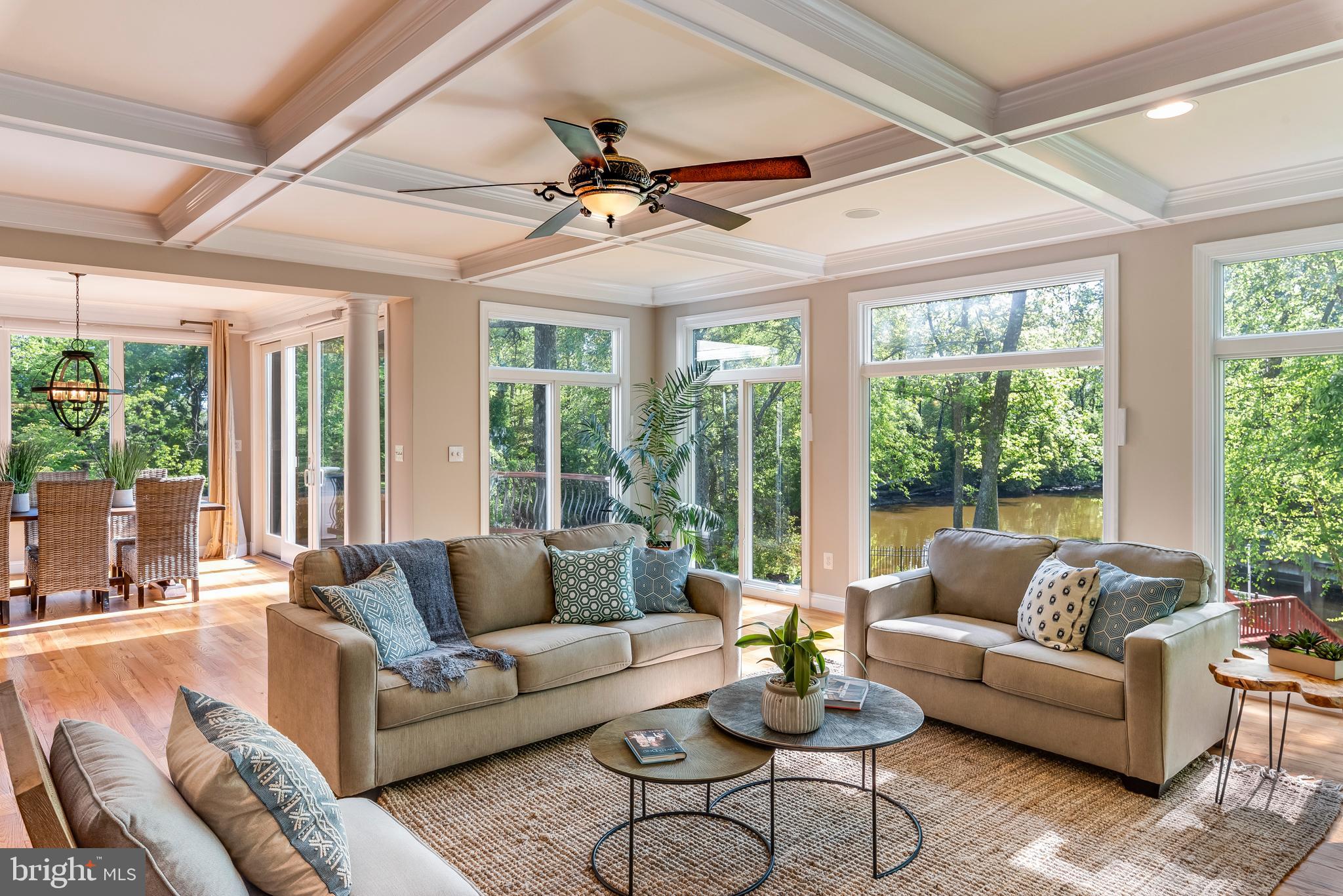 WHITEHALL MANOR - Residential